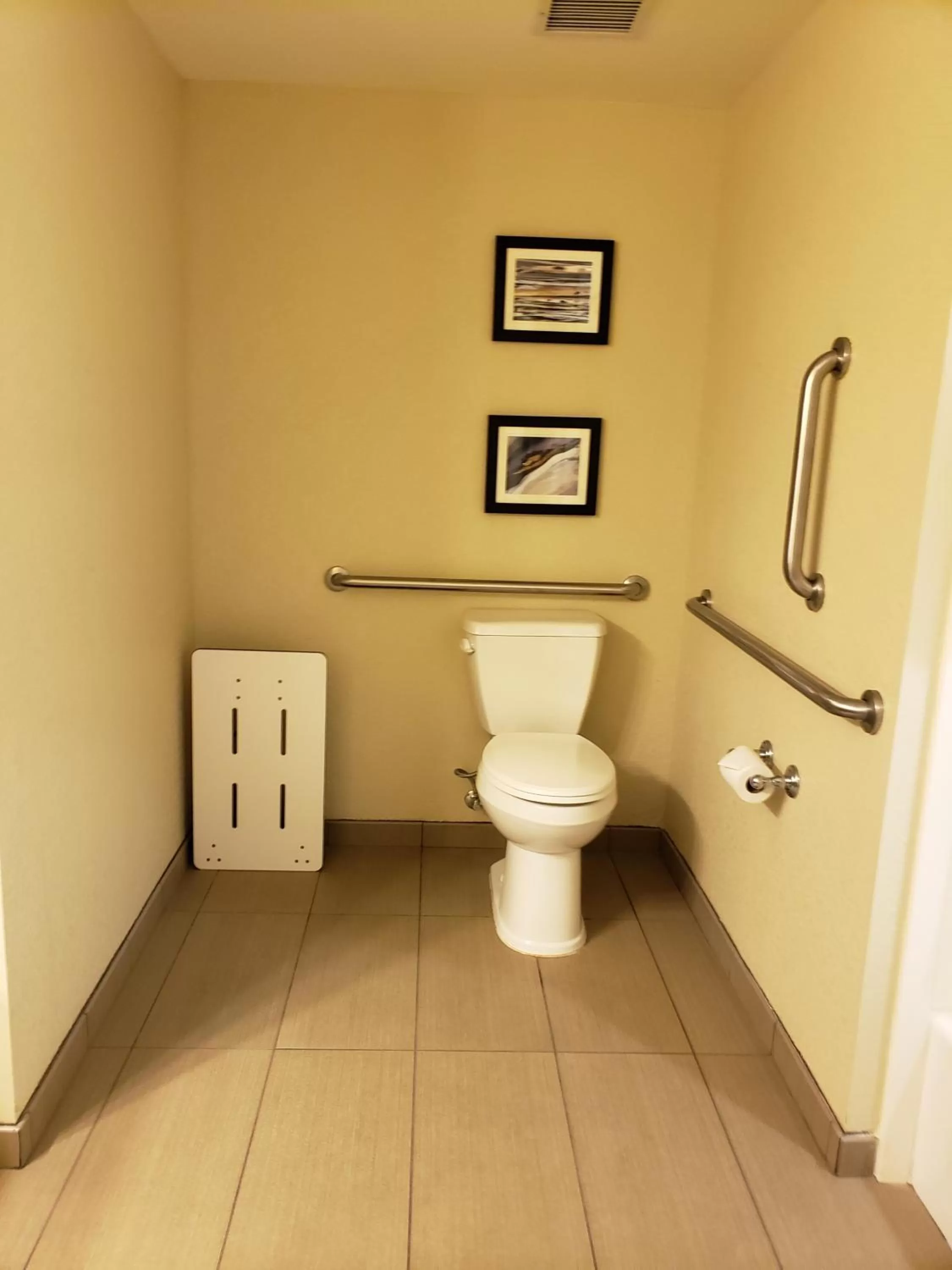 Bathroom in Comfort Inn & Suites Sidney I-80