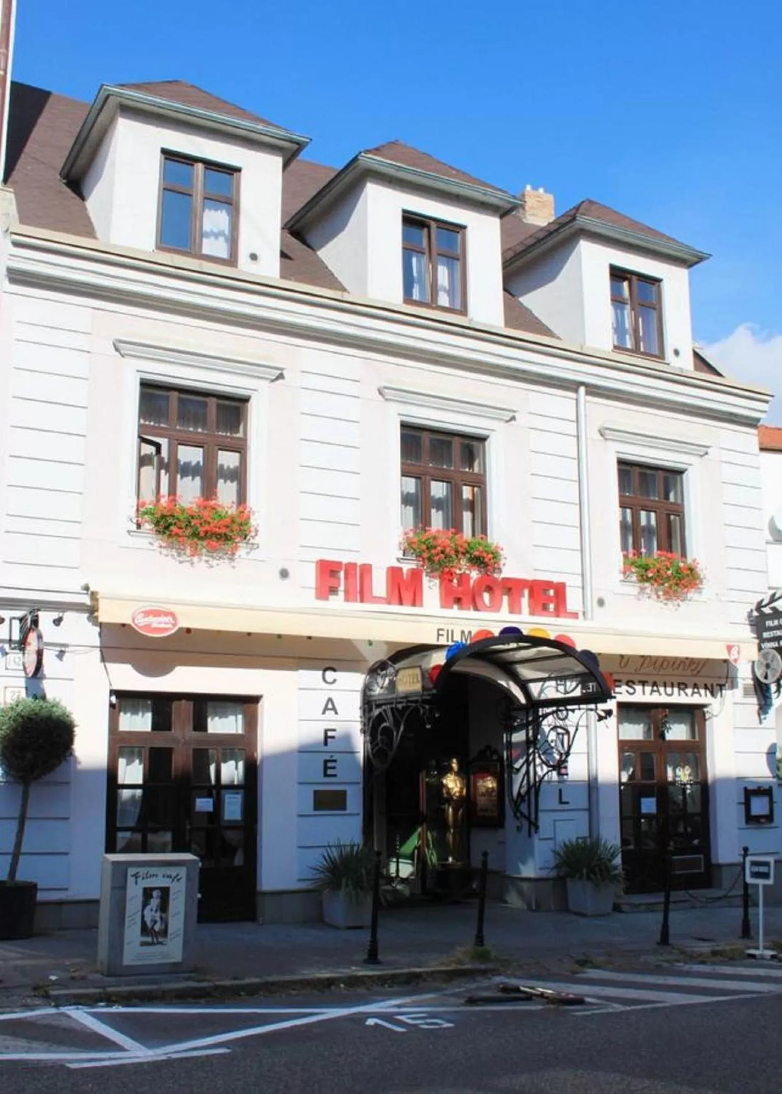 Property Building in Film Hotel