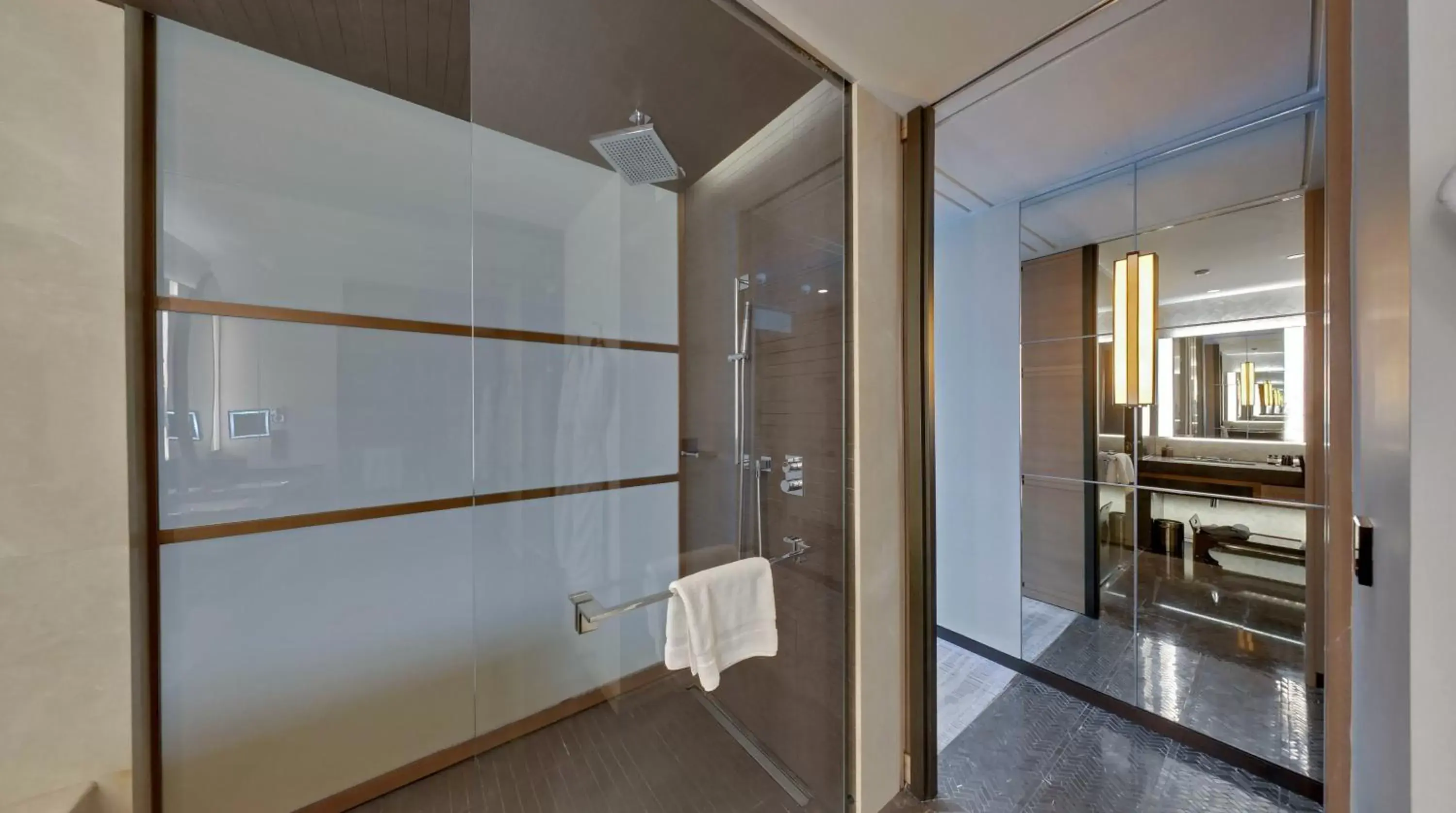 Shower, Bathroom in Fairmont Quasar Istanbul Hotel
