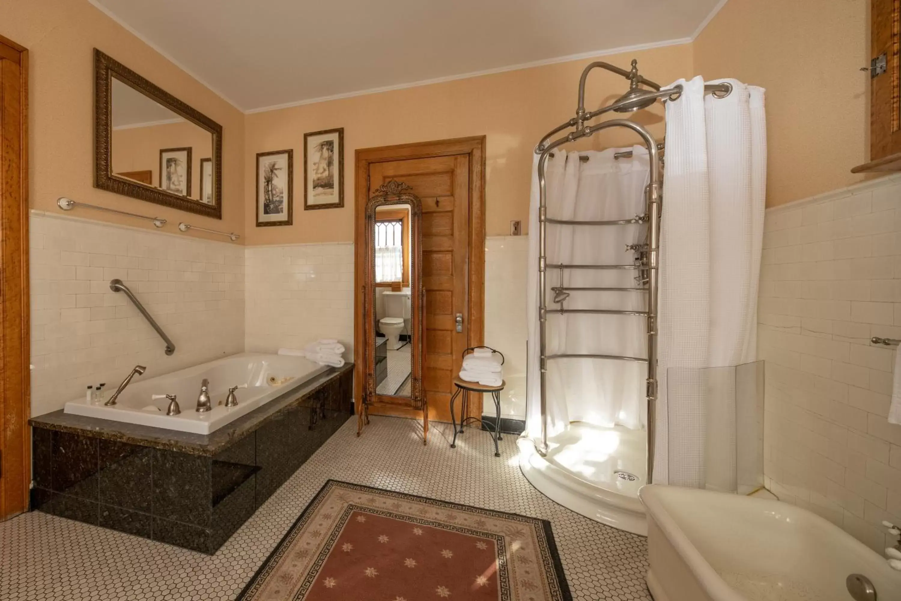 Bathroom in Cartier Mansion