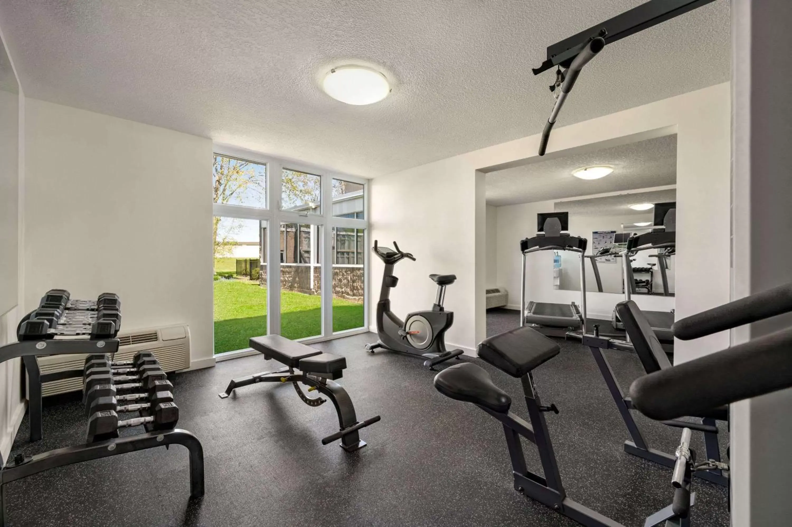 Fitness centre/facilities, Fitness Center/Facilities in Ramada by Wyndham Cornwall