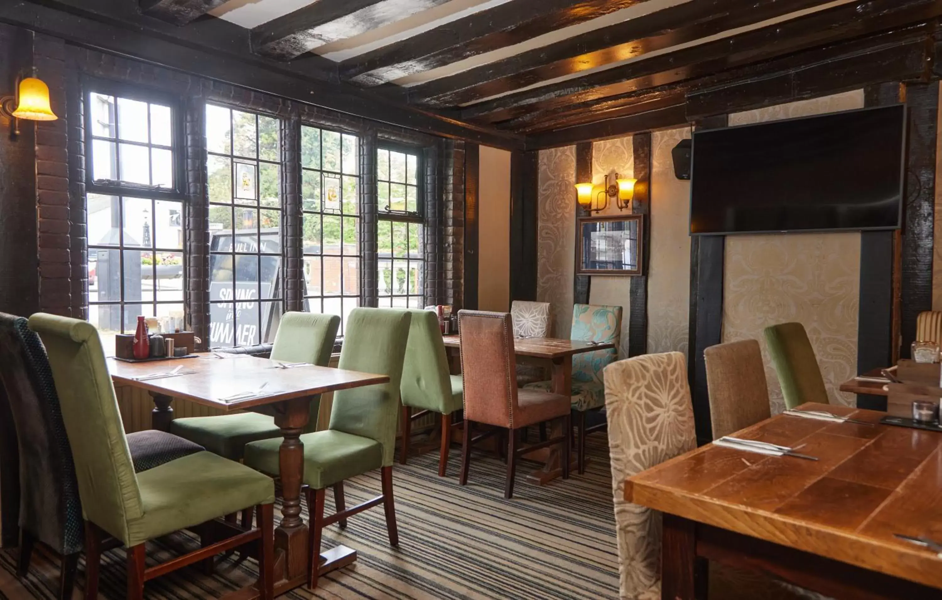 Restaurant/Places to Eat in Bull Hotel by Greene King Inns