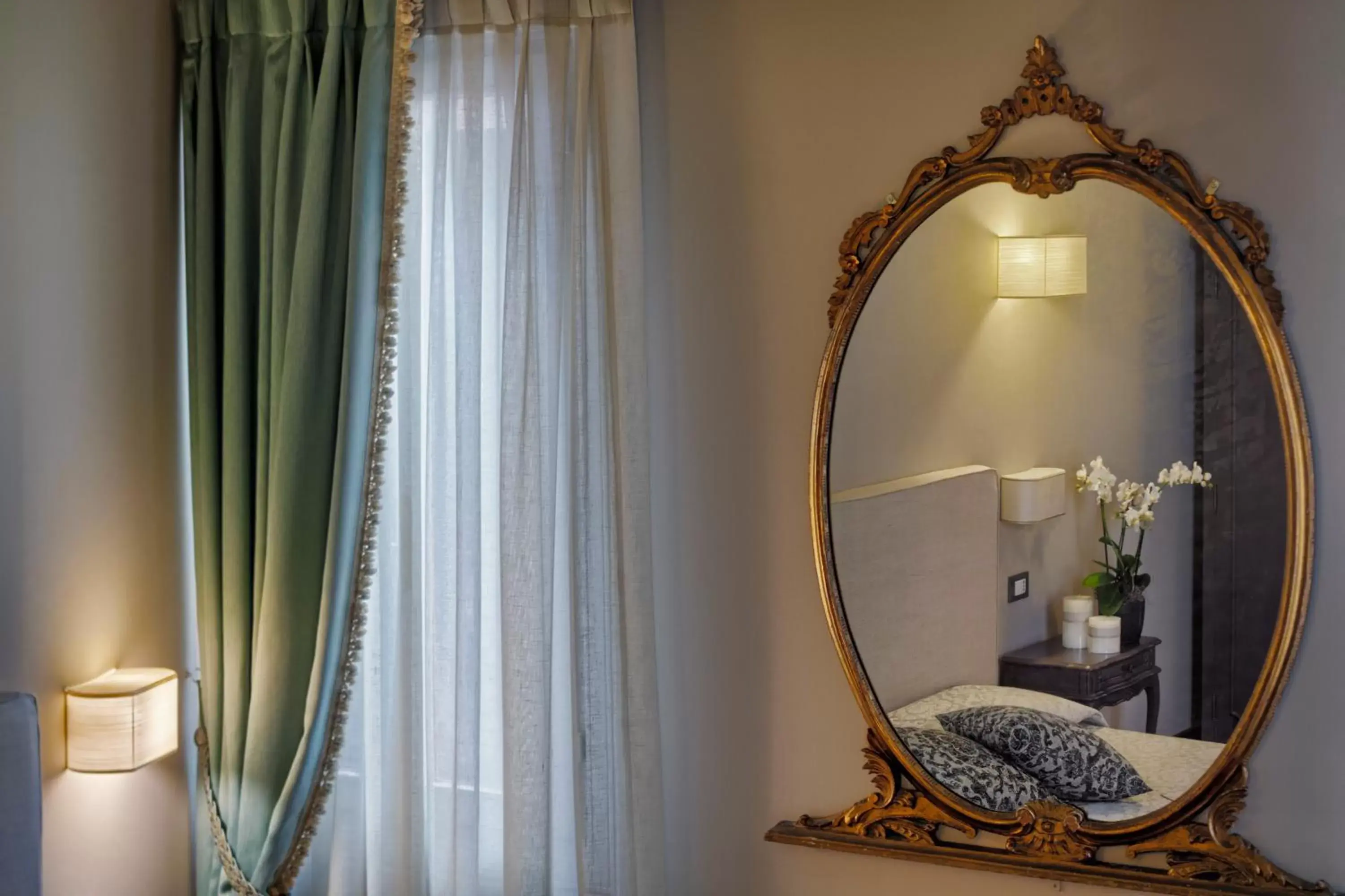 Decorative detail, Bathroom in Locanda Fiorita