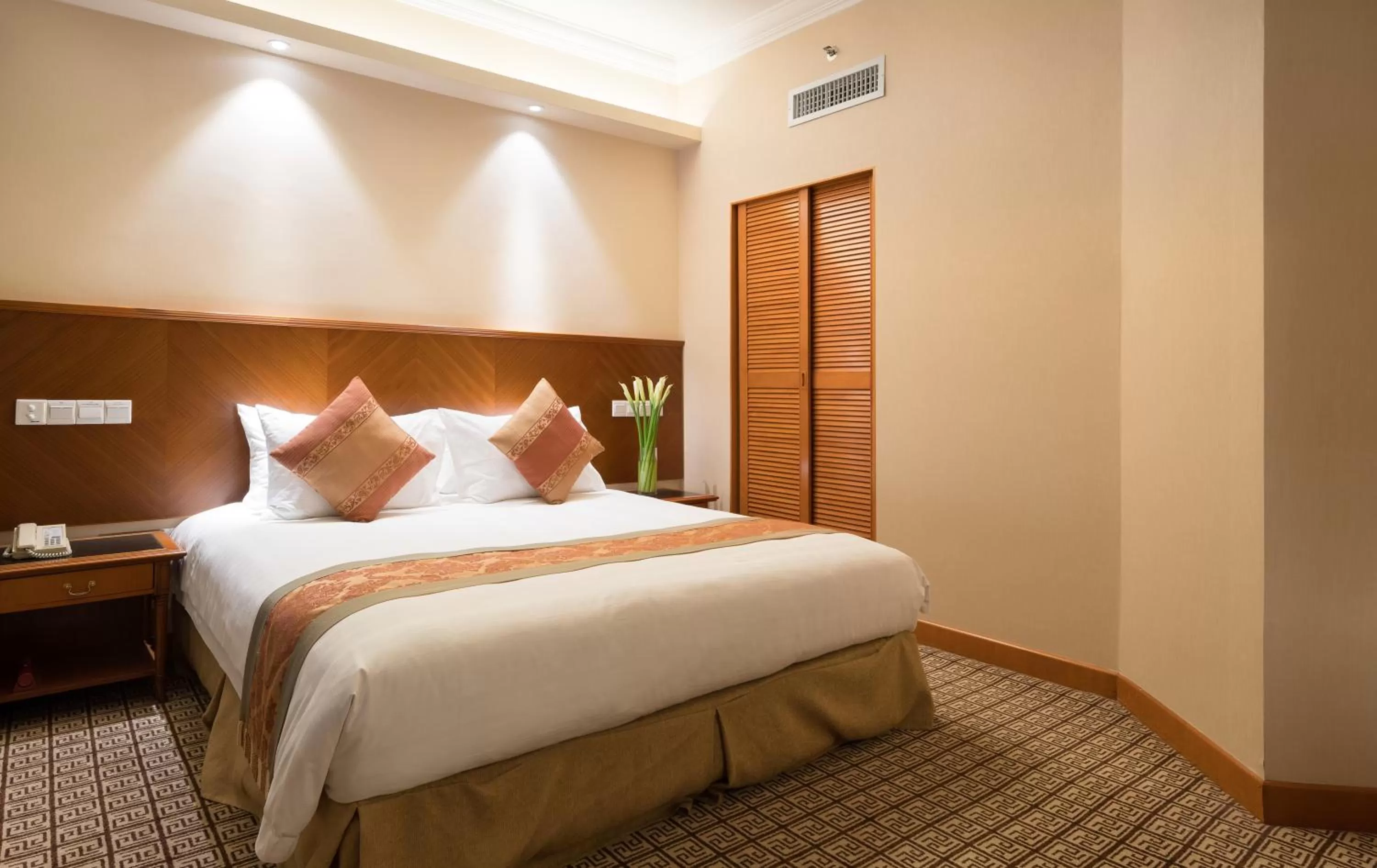 Bed in Ramada by Wyndham Pearl Guangzhou