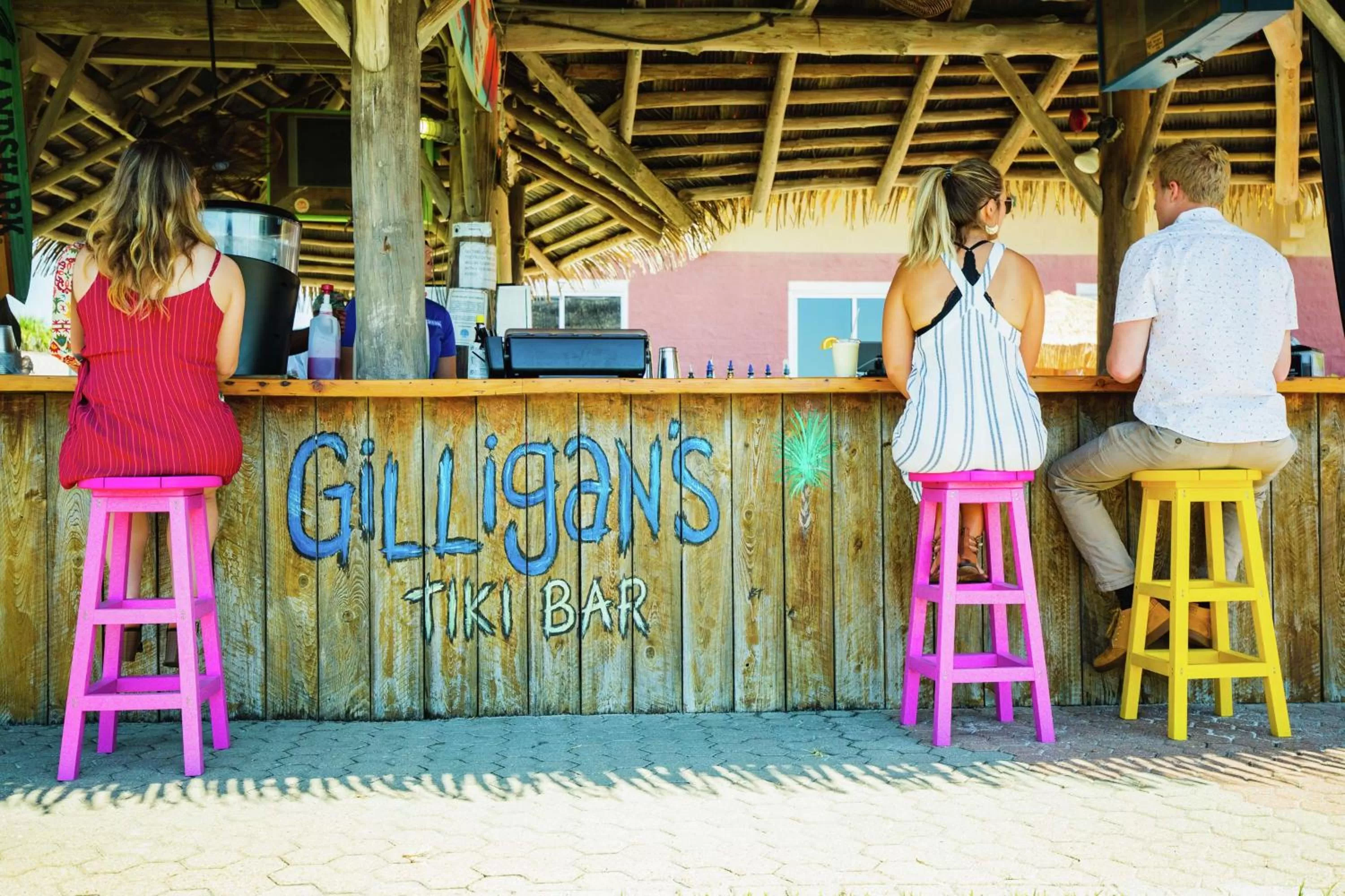 Dining area in Hampton Inn Pensacola Beach
