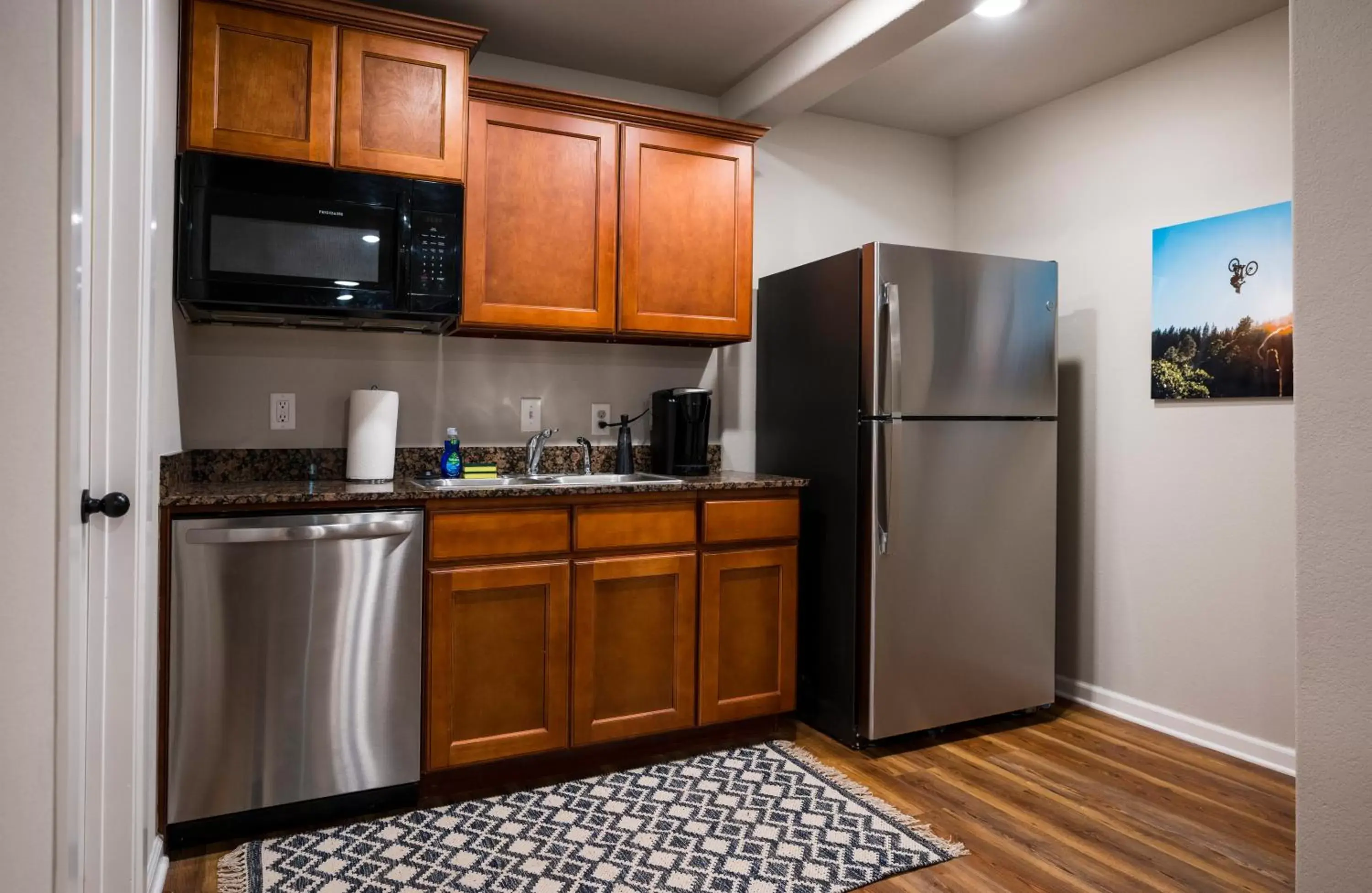 Coffee/tea facilities, Kitchen/Kitchenette in The Bike Inn