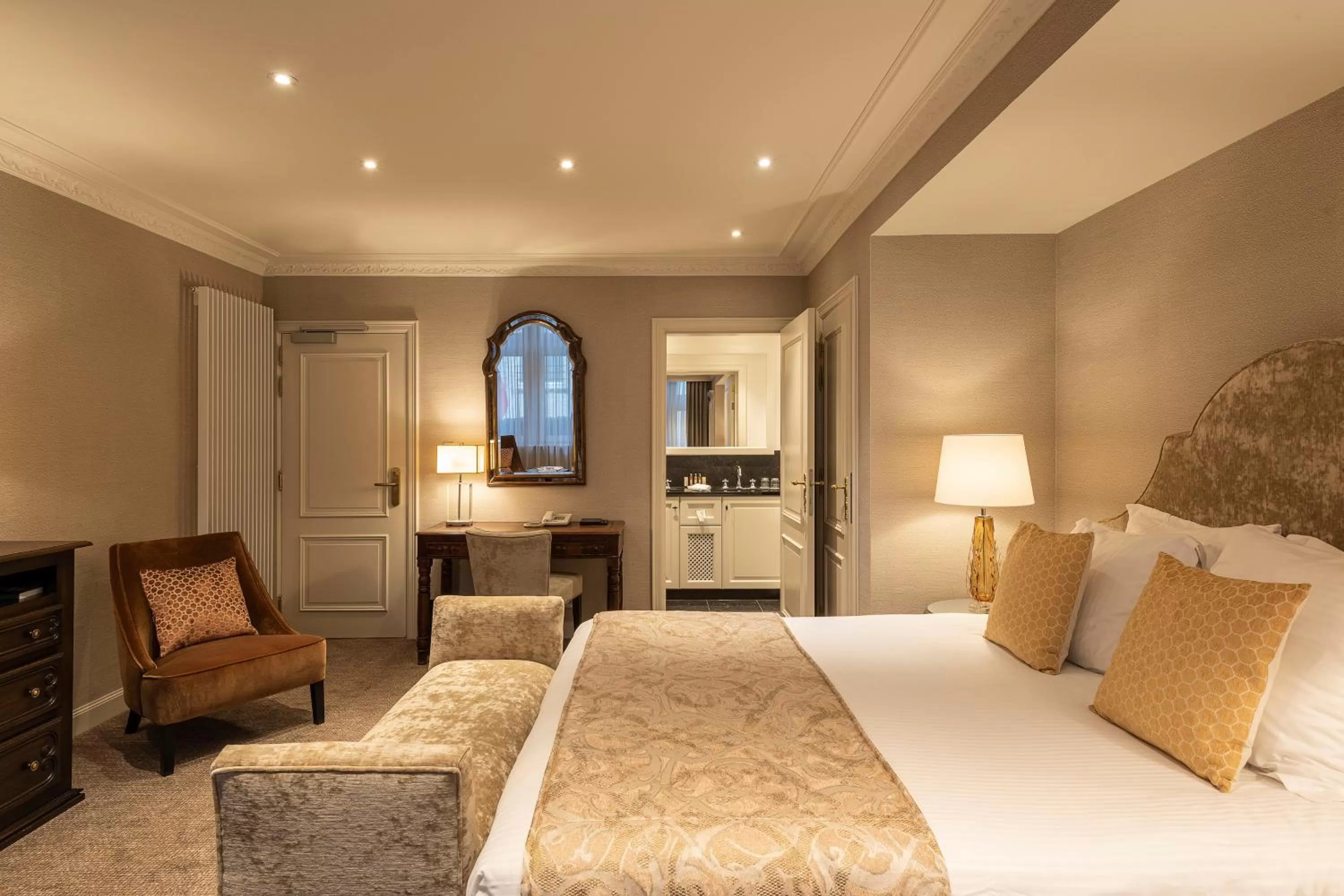 Photo of the whole room, Bed in Dukes' Palace Residence - by Dukes' Hotel Collection