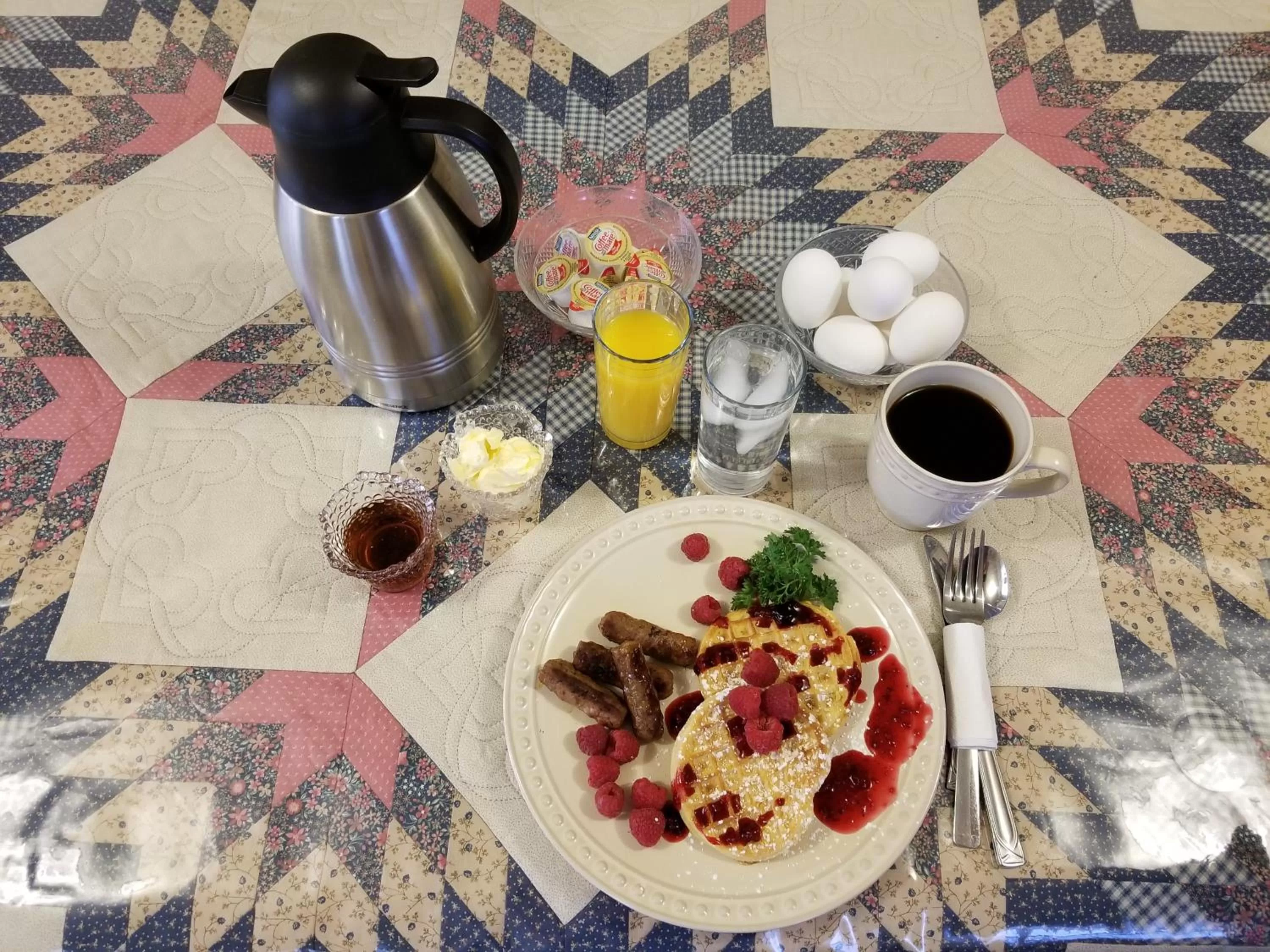 American breakfast in Alaska's Lake Lucille Bed & Breakfast