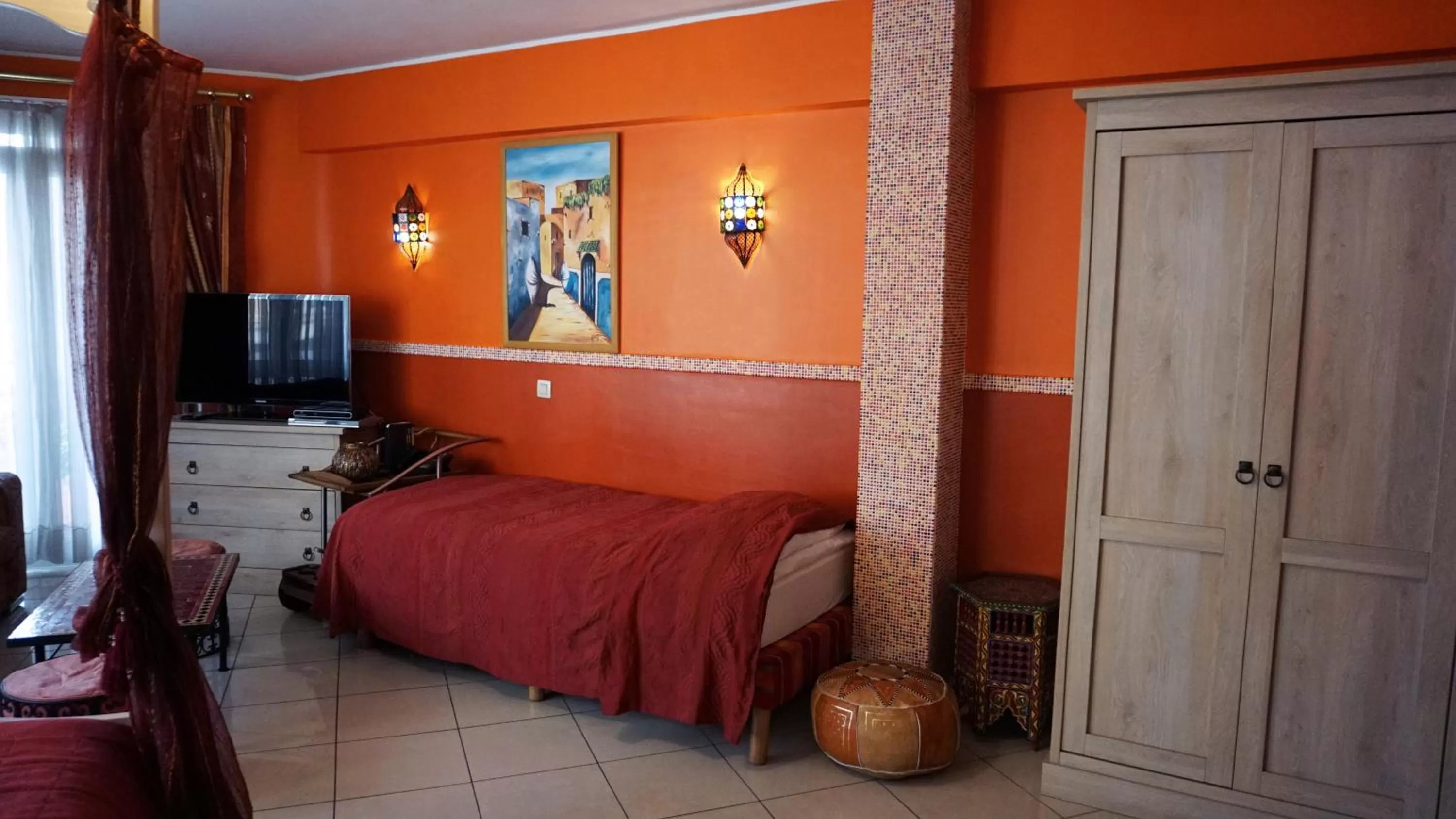 Bed in Aparthotel Résidence Bara Midi