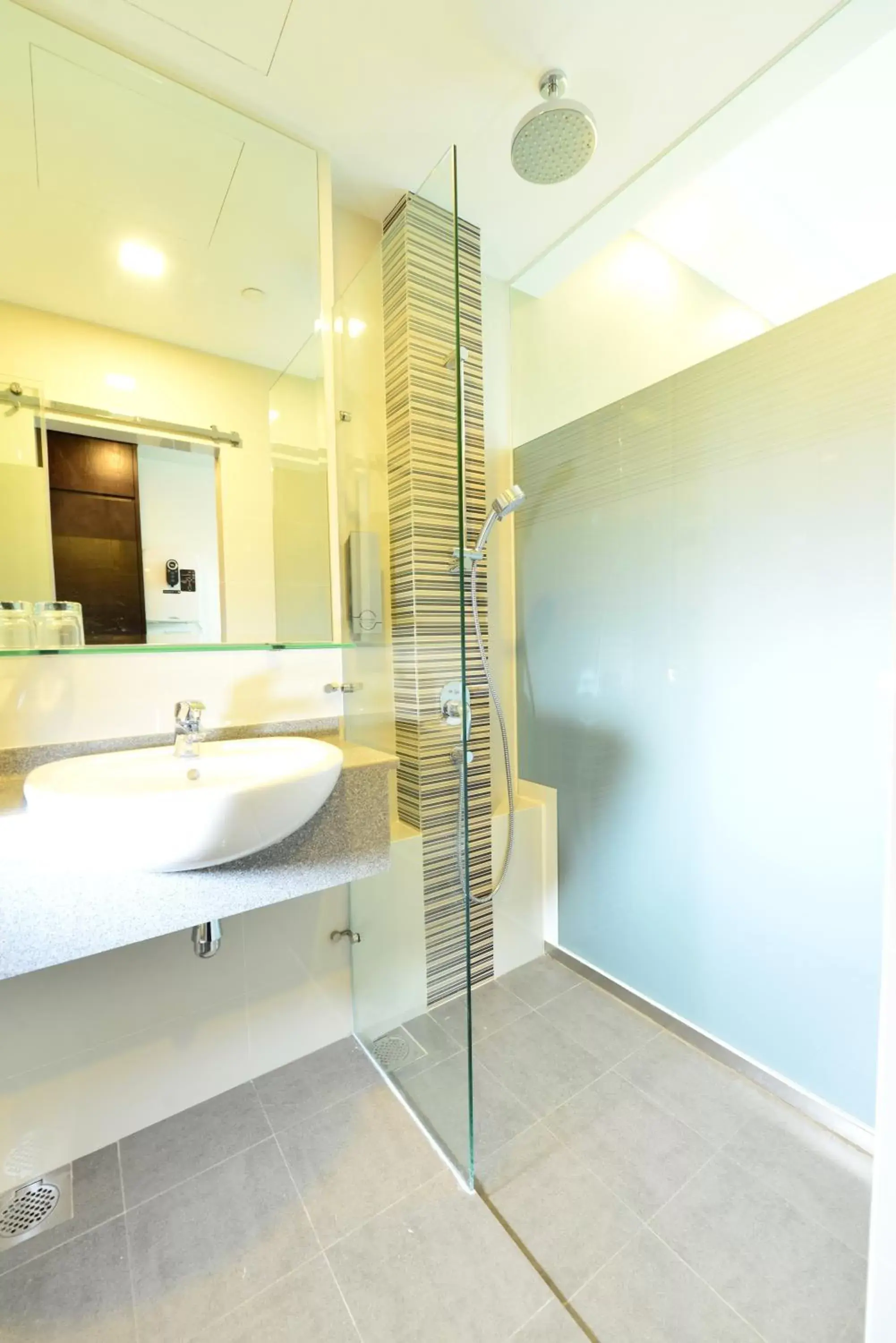 Bathroom in Hotel Chancellor@Orchard Bathroom in Hotel Chancellor@Orchard