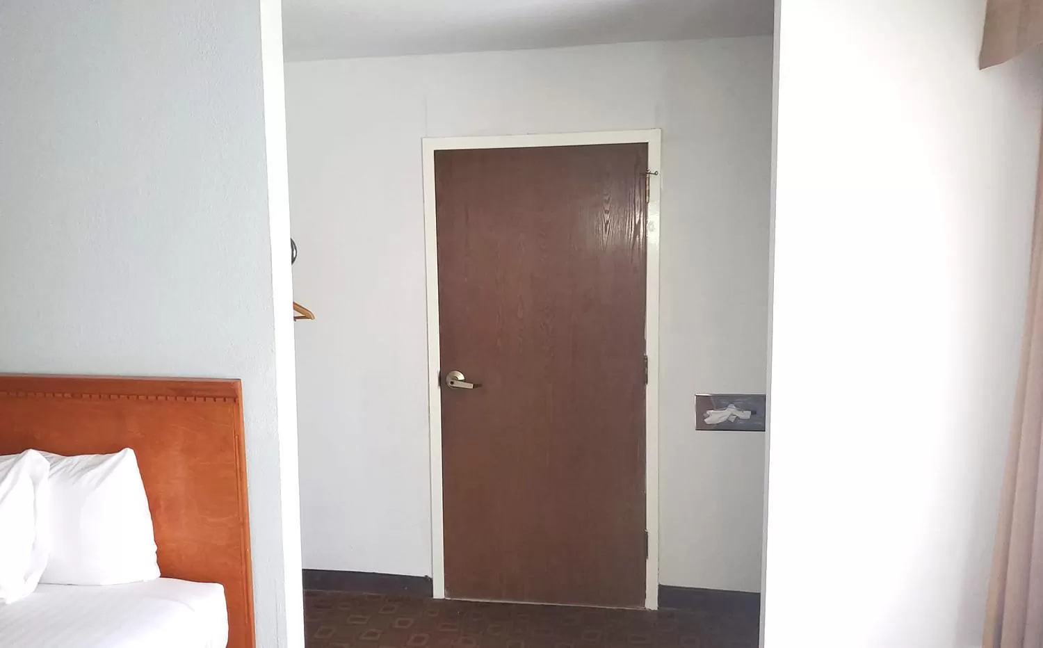 Bed in Coratel Inn & Suites by Jasper New Braunfels IH-35 EXT 189