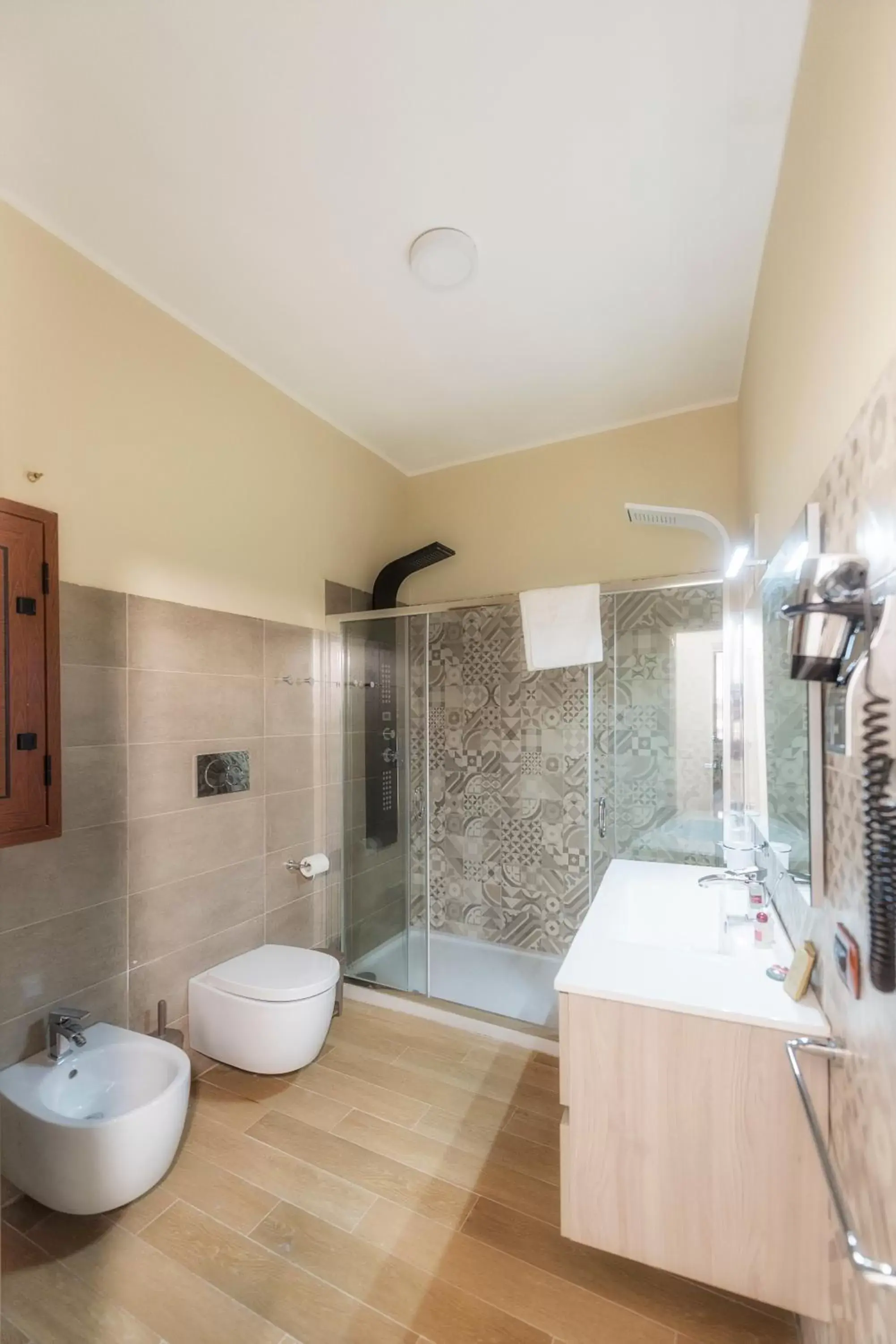 Shower, Bathroom in Porta Nazionale Dependance