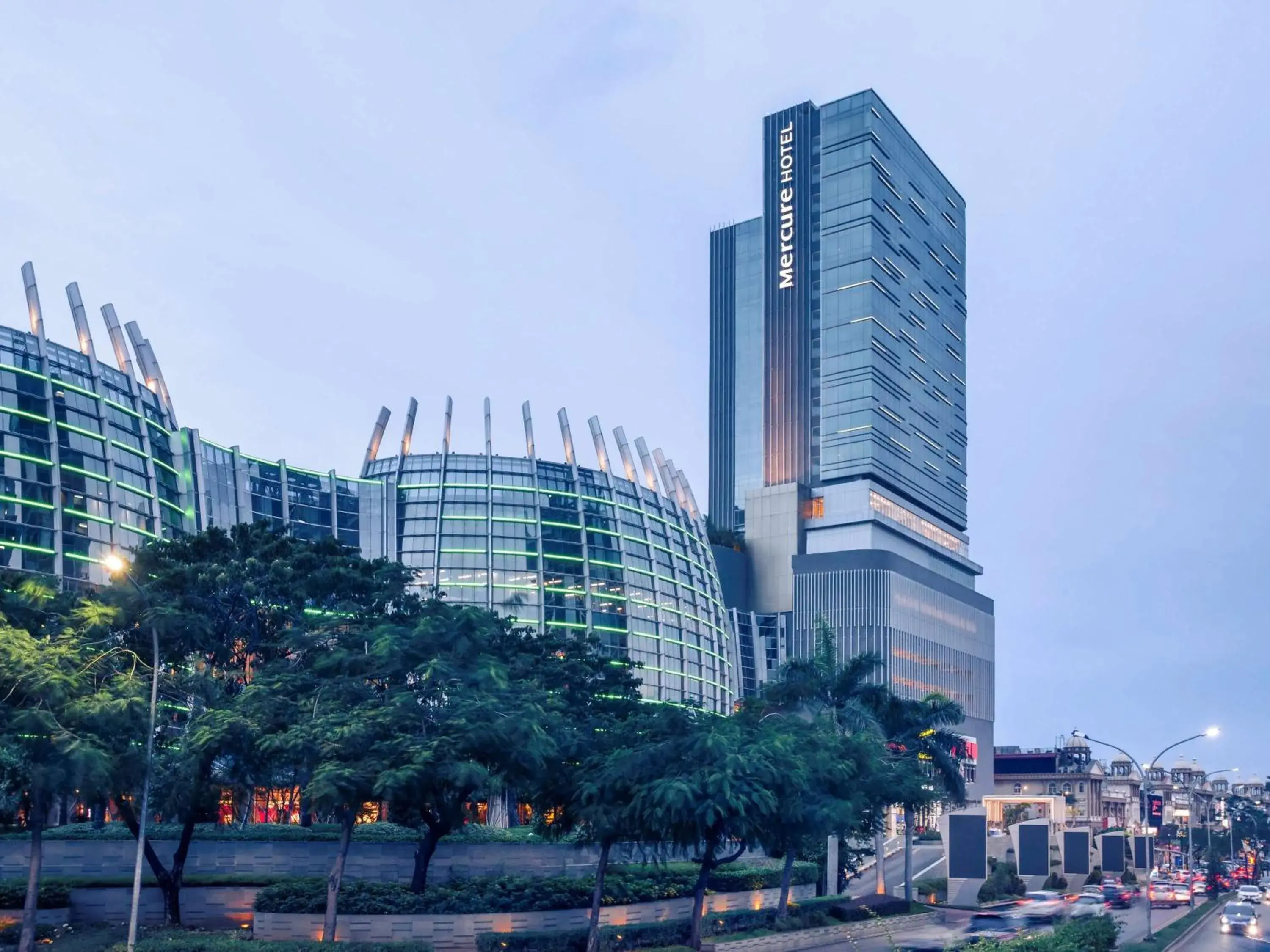 Property Building in Mercure Jakarta Pantai Indah Kapuk