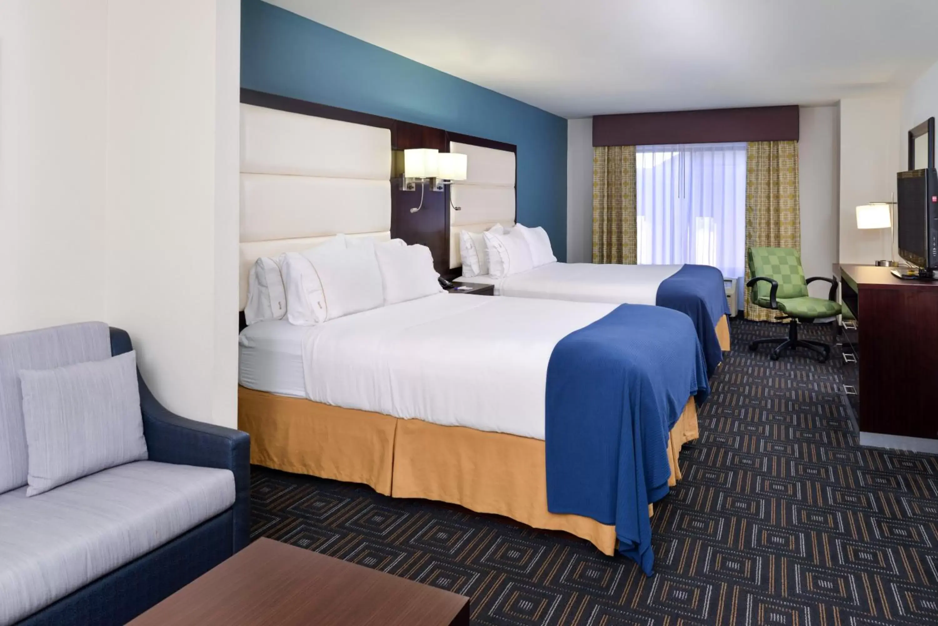 Other, Bed in Holiday Inn Express Hotel & Suites Bessemer, an IHG Hotel