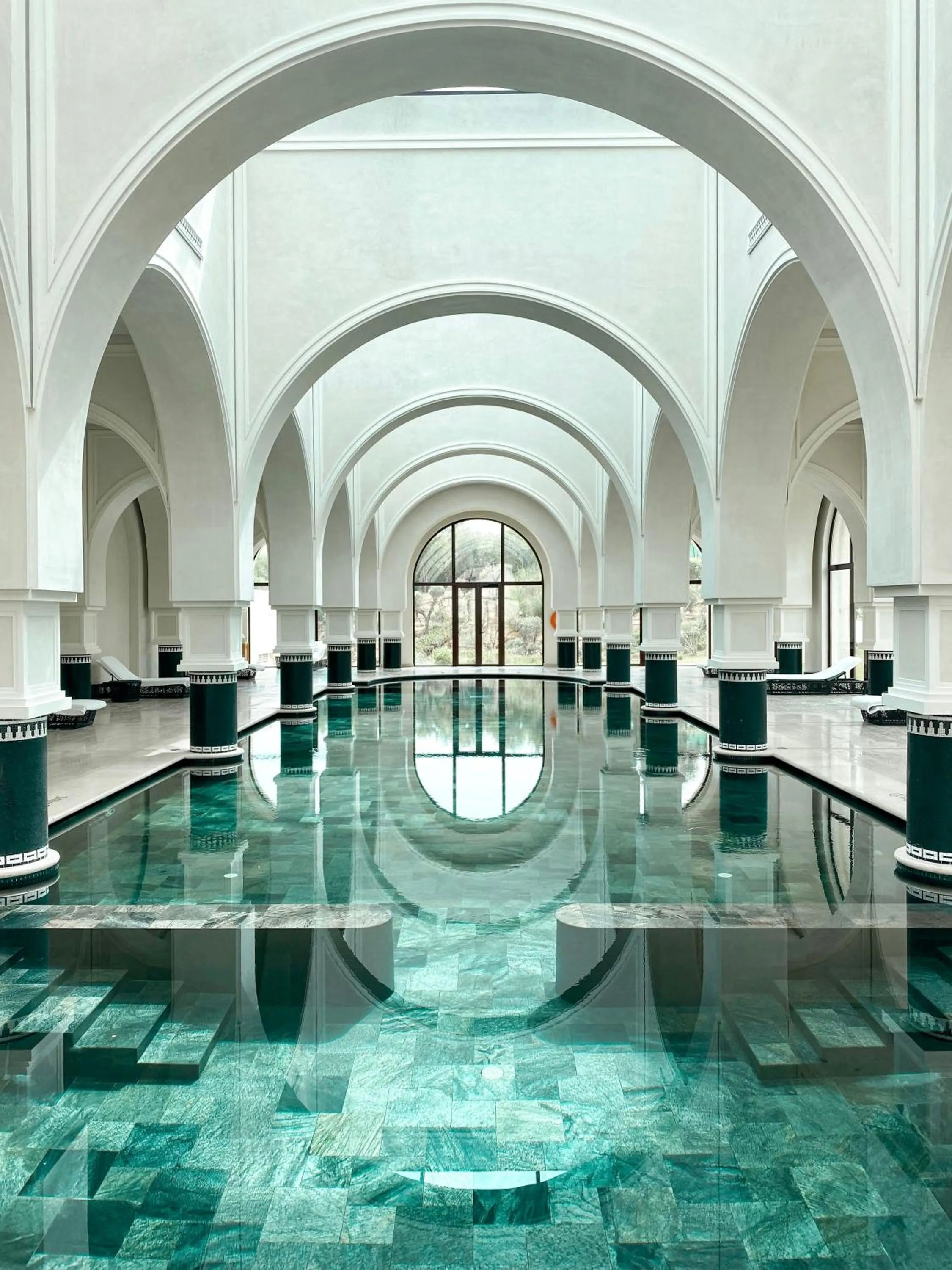 Swimming pool in Four Seasons Hotel Tunis