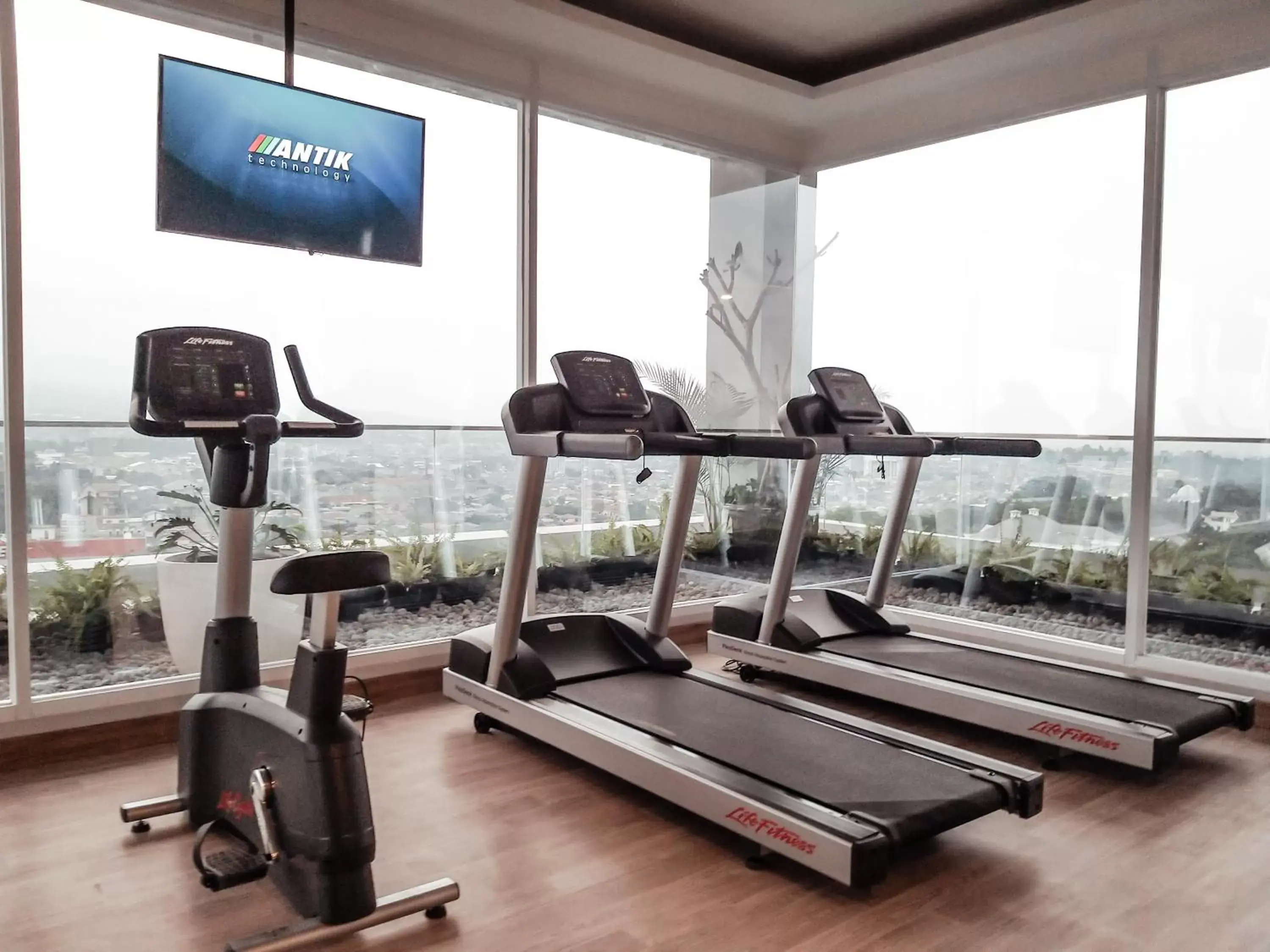 Fitness centre/facilities in Swiss-Belinn Bogor Fitness centre/facilities in Swiss-Belinn Bogor