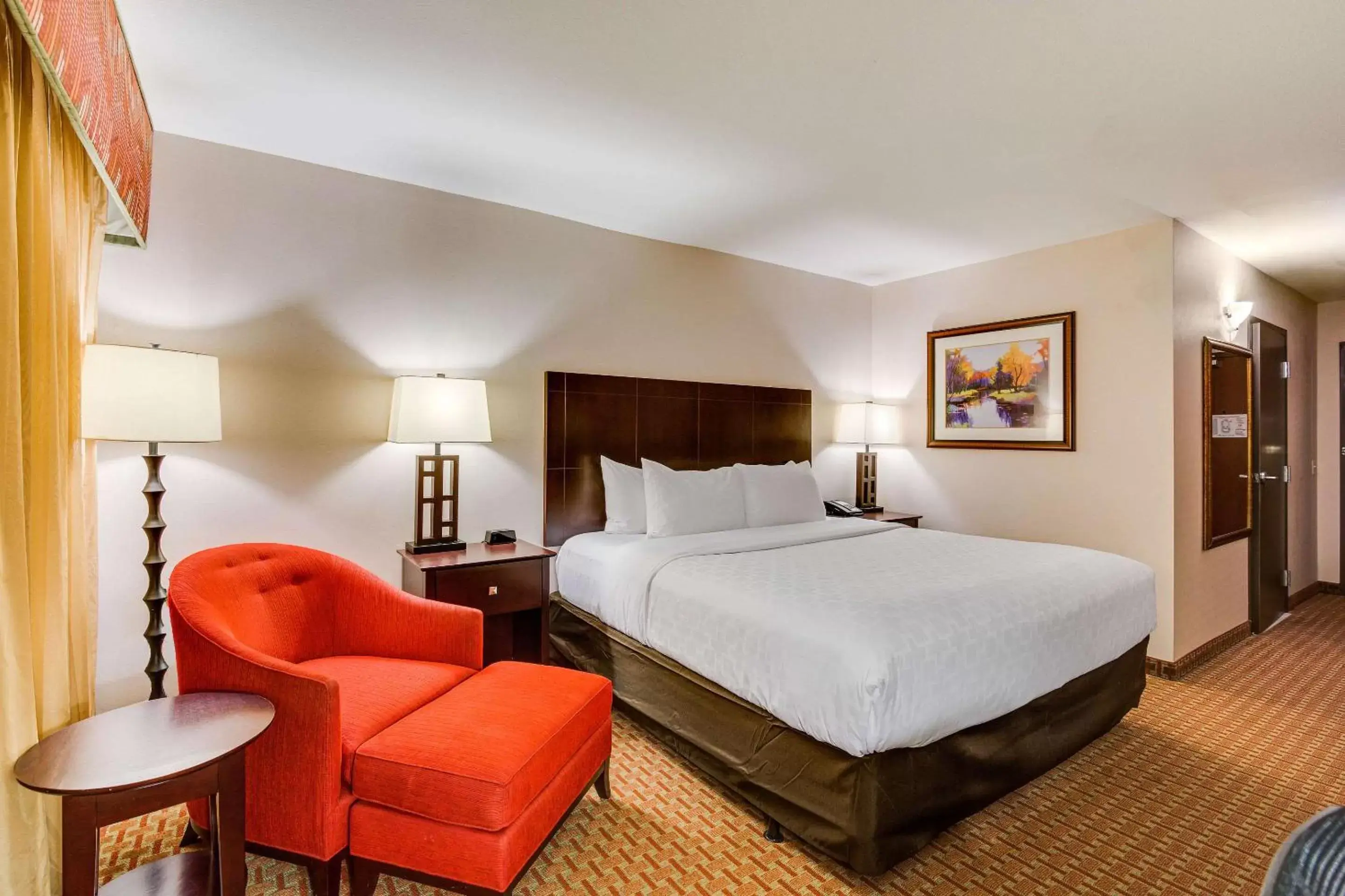 Photo of the whole room, Bed in Clarion Hotel Convention Center Photo of the whole room, Bed in Clarion Hotel Convention Center