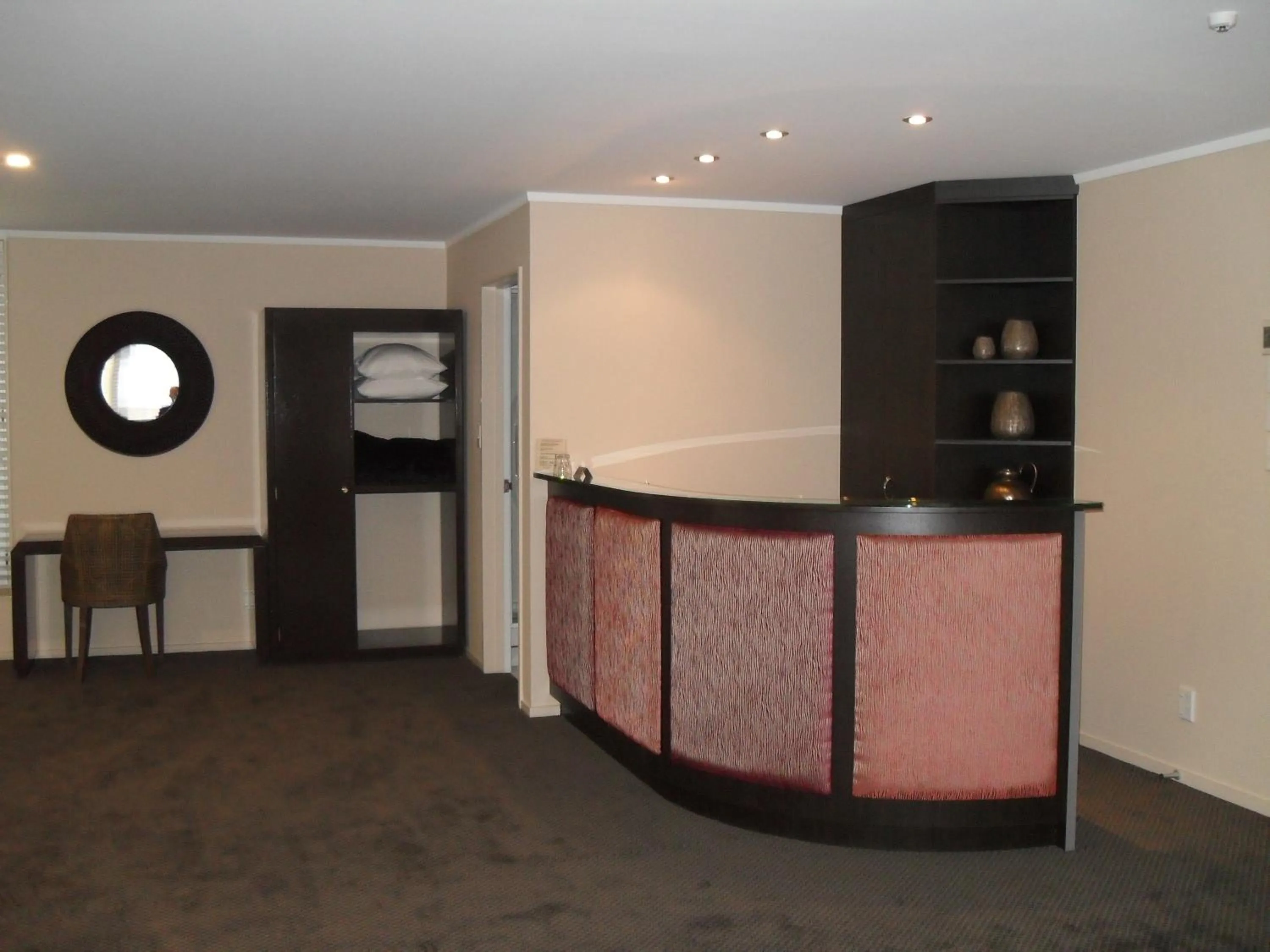 Kitchen or kitchenette in The Cove- On The Lake