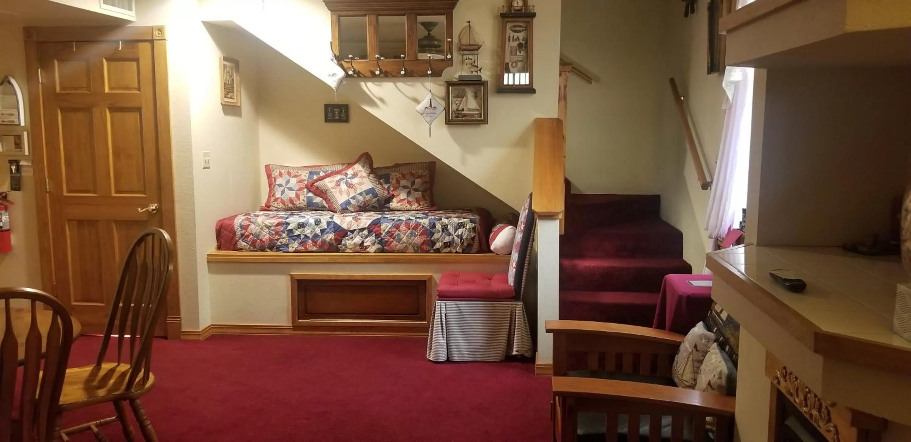 Seating area in All Seasons Inn