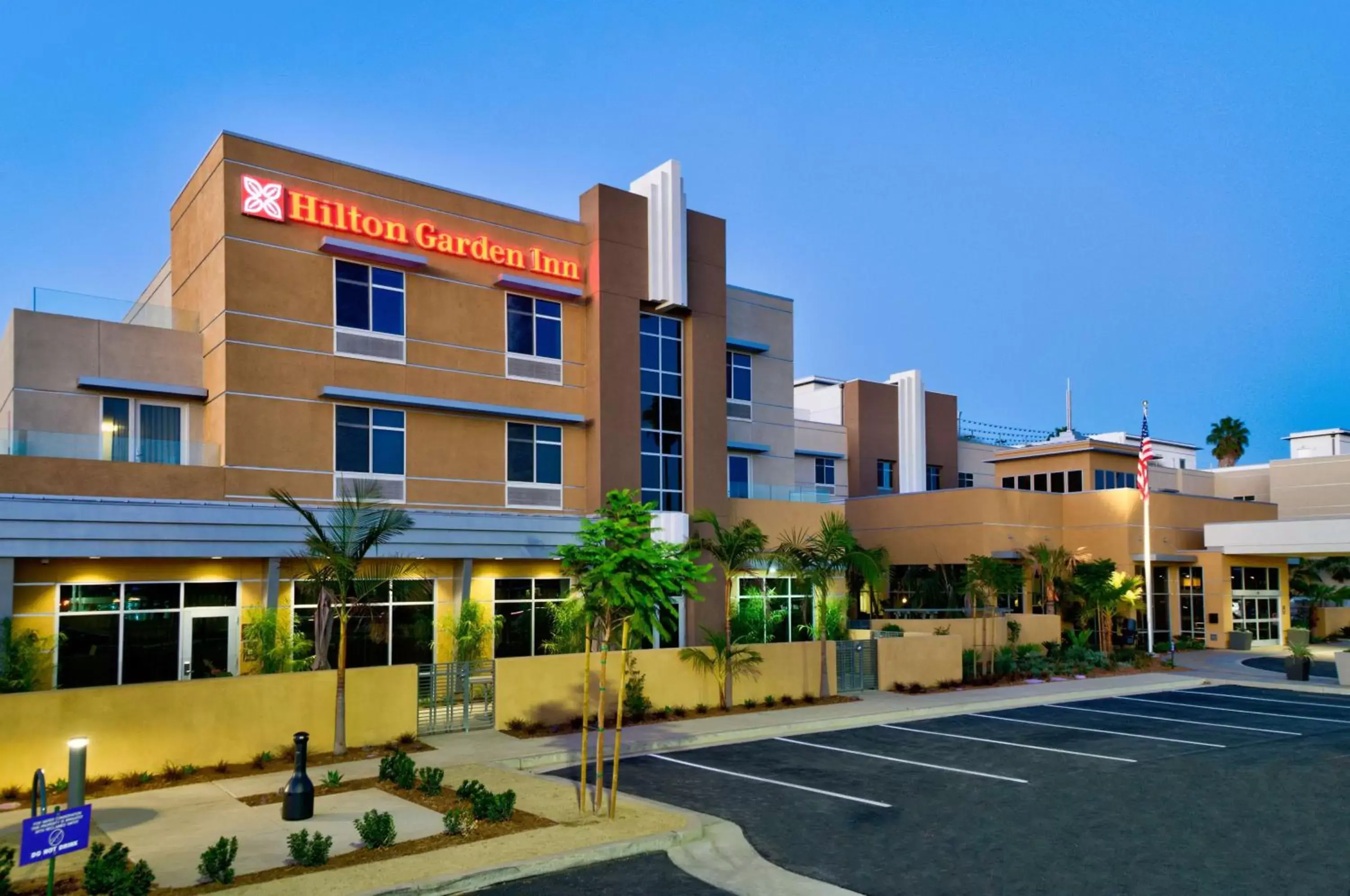 Property building in Hilton Garden Inn Santa Barbara/Goleta Property building in Hilton Garden Inn Santa Barbara/Goleta