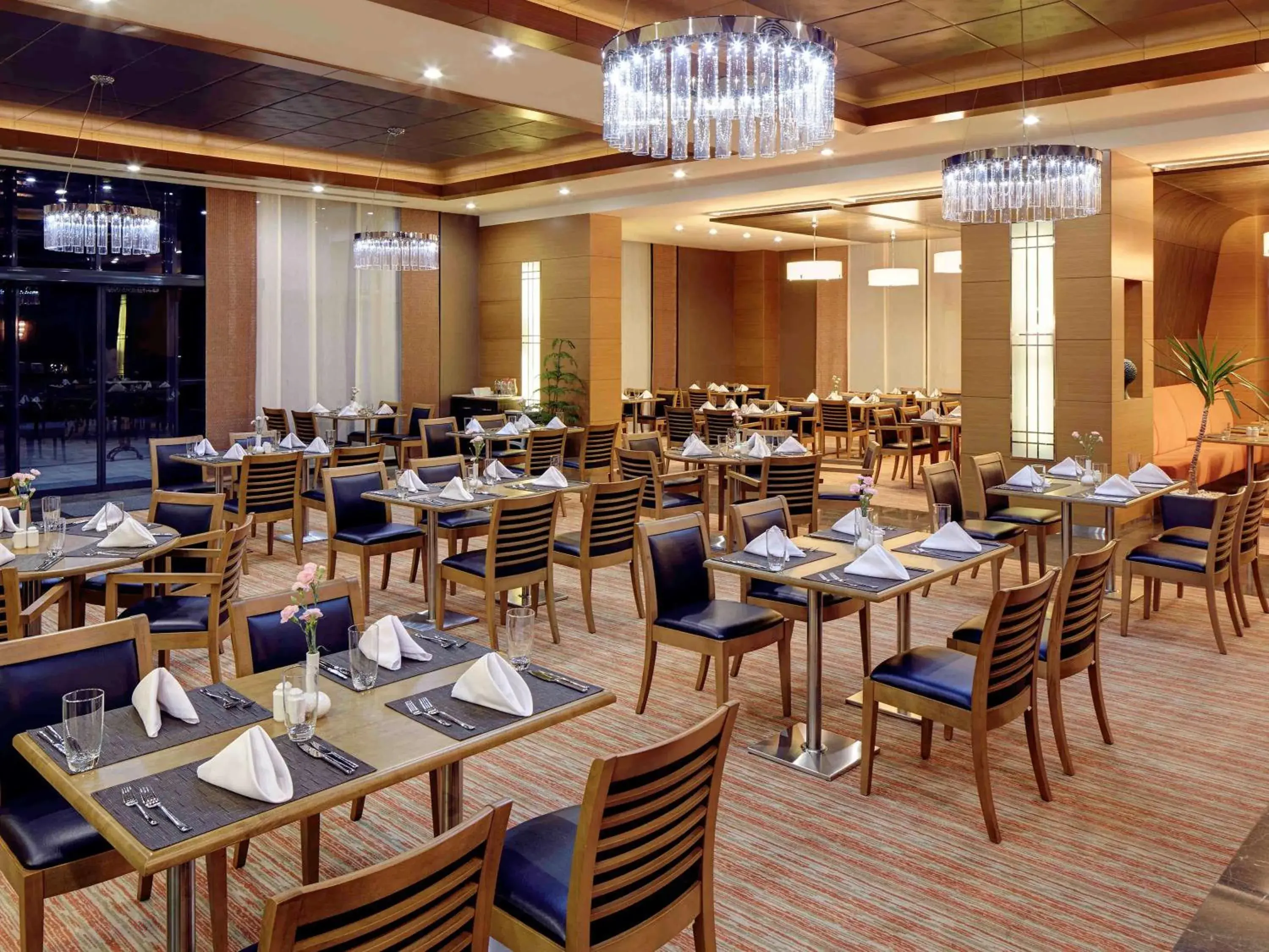 Restaurant/Places to Eat in Mercure Istanbul Altunizade