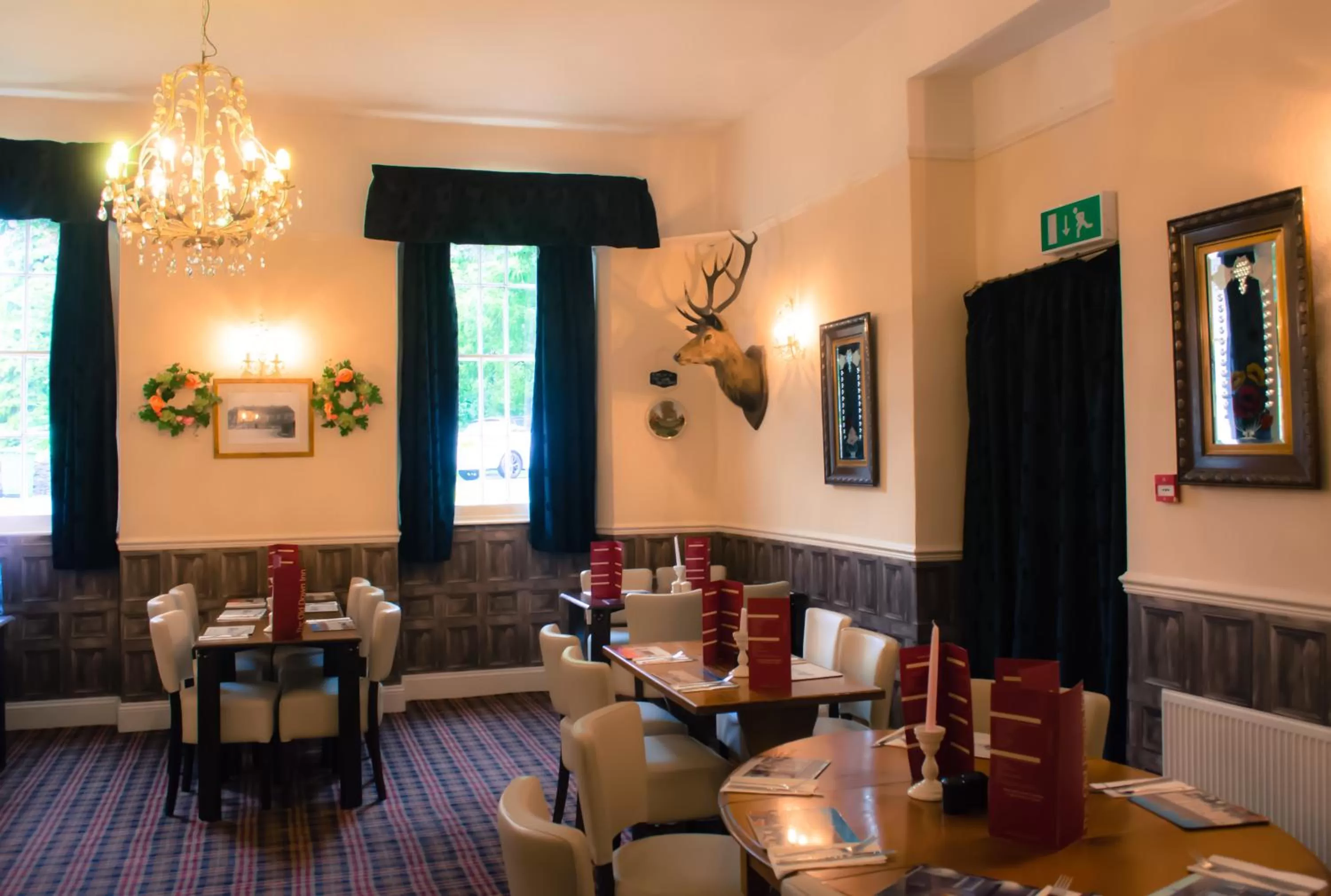 Restaurant/Places to Eat in The Old Down Inn