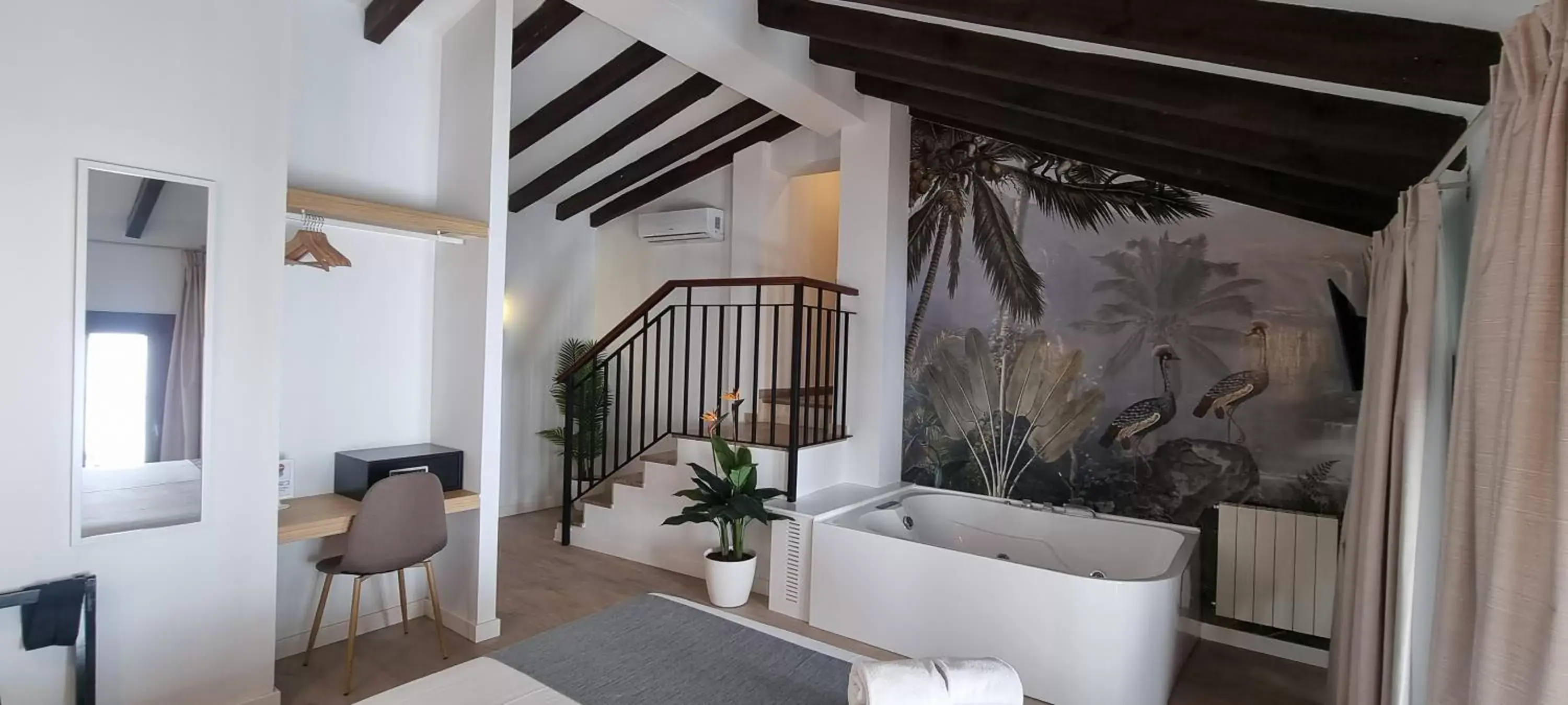 Photo of the whole room, Bed in Vitium Córdoba Photo of the whole room, Bed in Vitium Córdoba