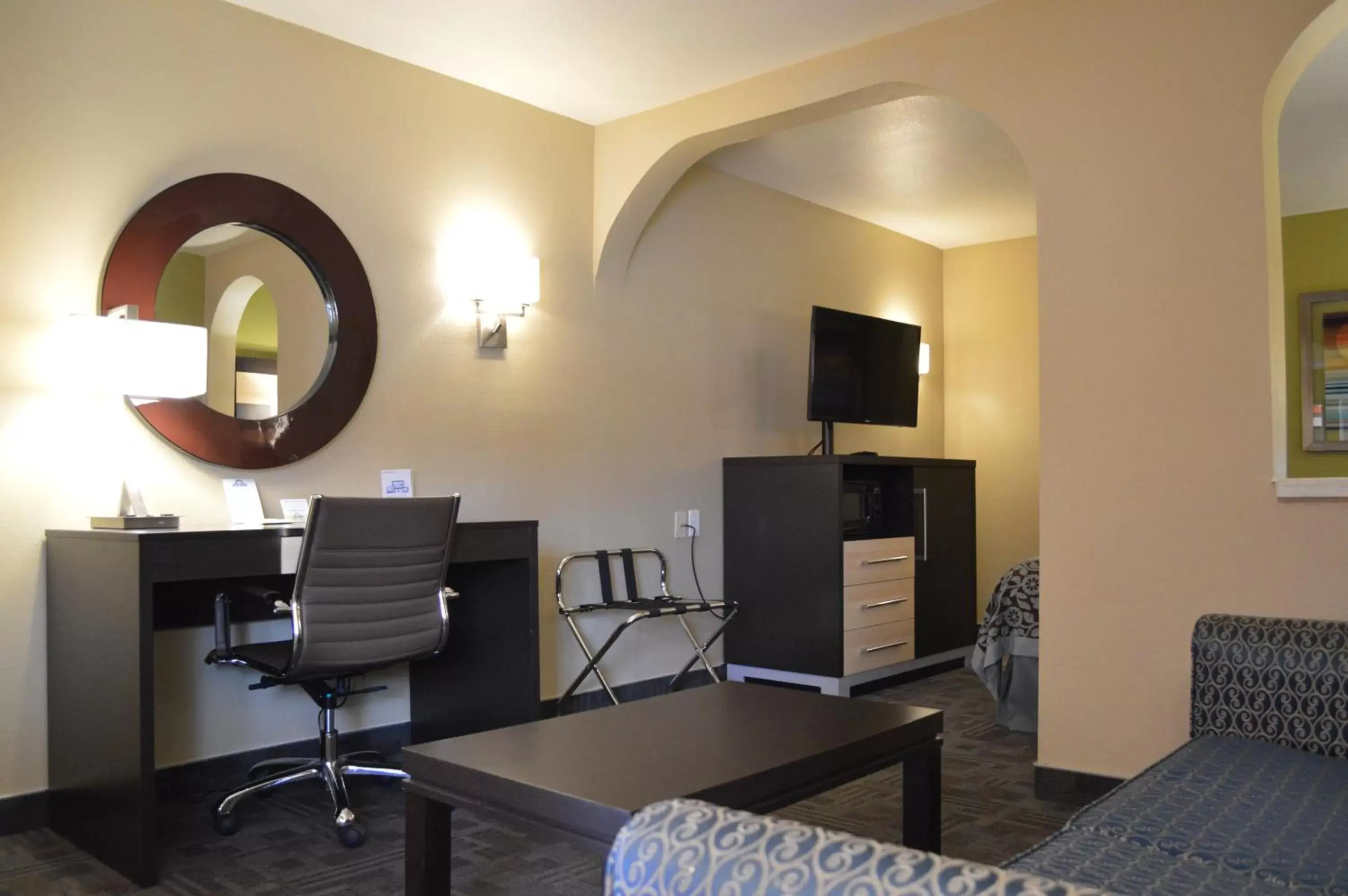 TV and multimedia, TV/Entertainment Center in Days Inn by Wyndham Carlsbad