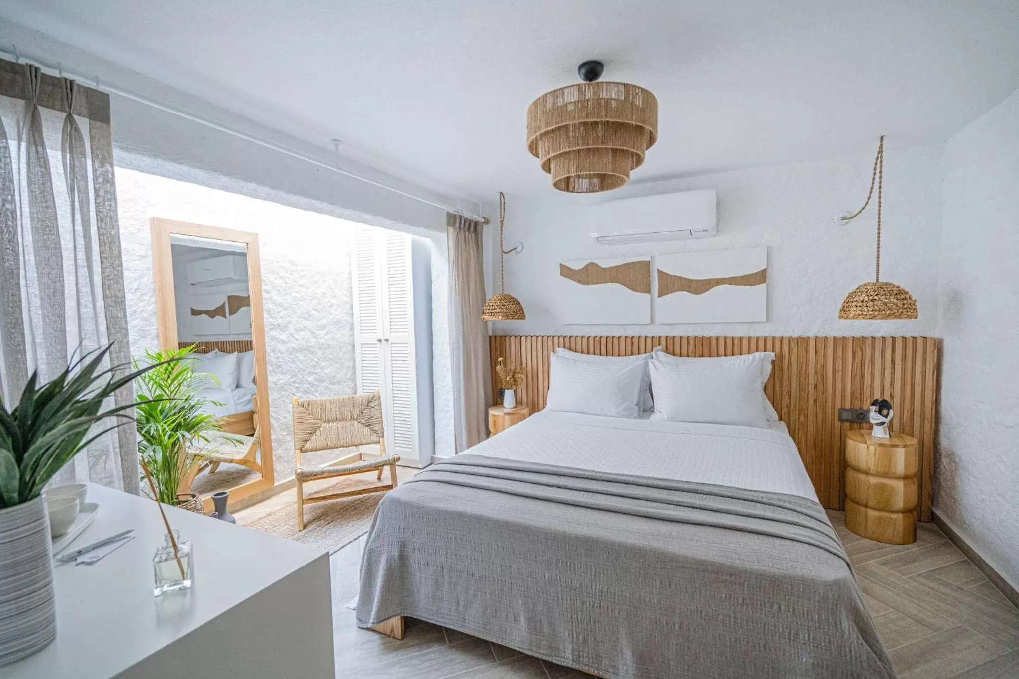 Bed in Voger Alaçatı Silence