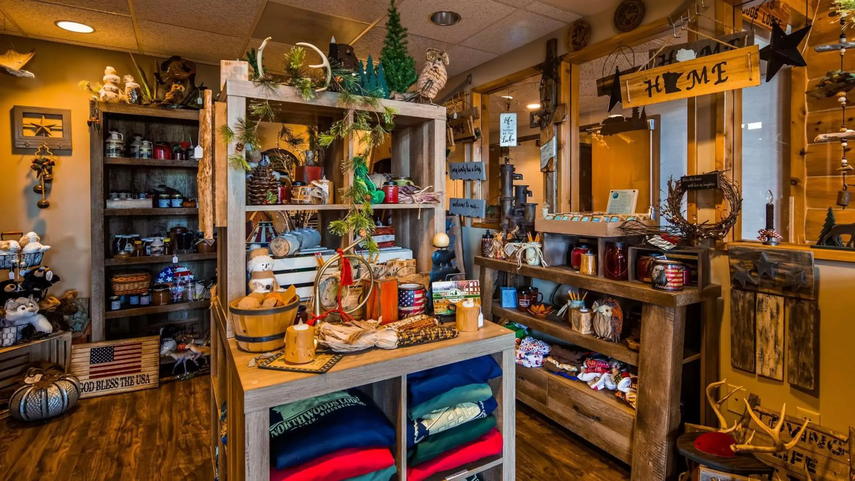 On-site shops in Best Western Northwoods Lodge