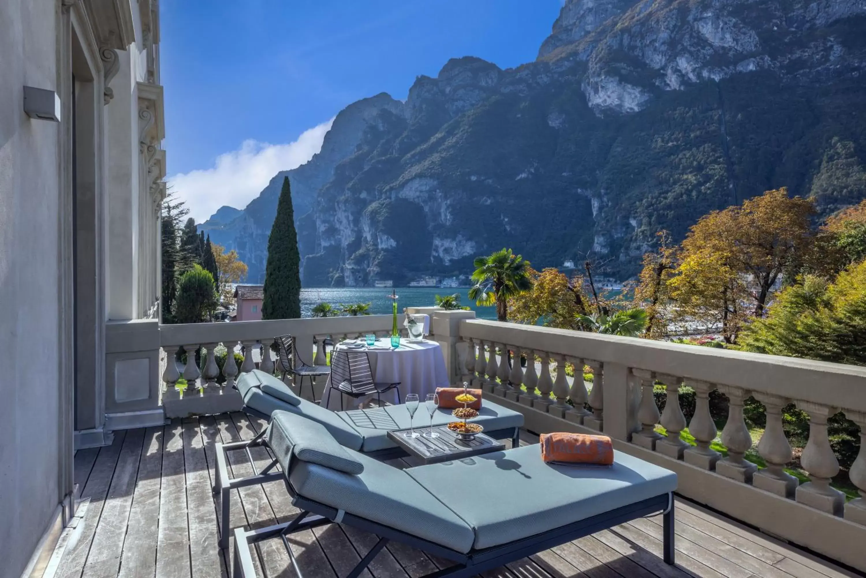 Balcony/Terrace, Mountain View in Lido Palace - The Leading Hotels of the World