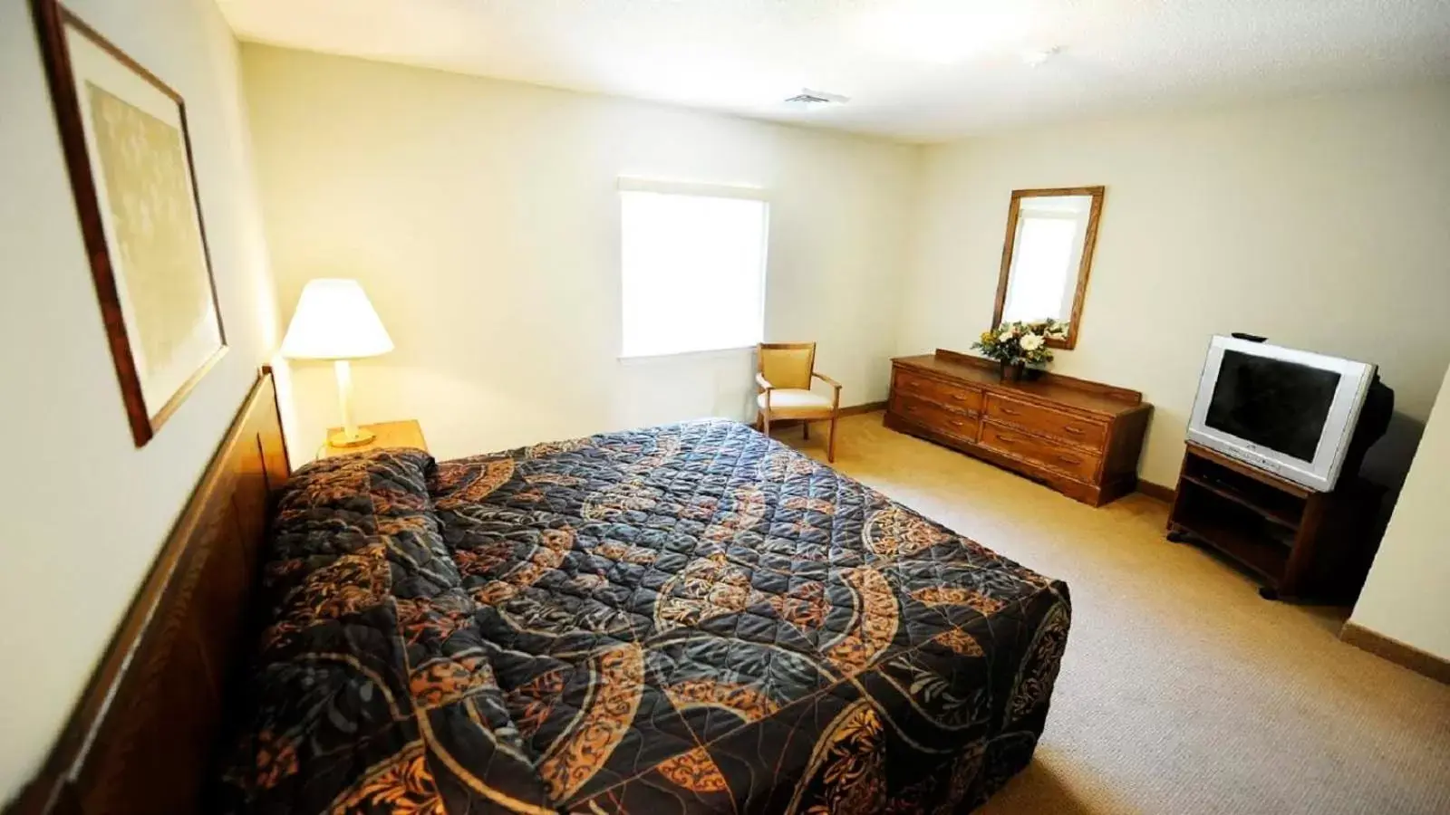 Photo of the whole room, Bed in Affordable Suites Myrtle Beach