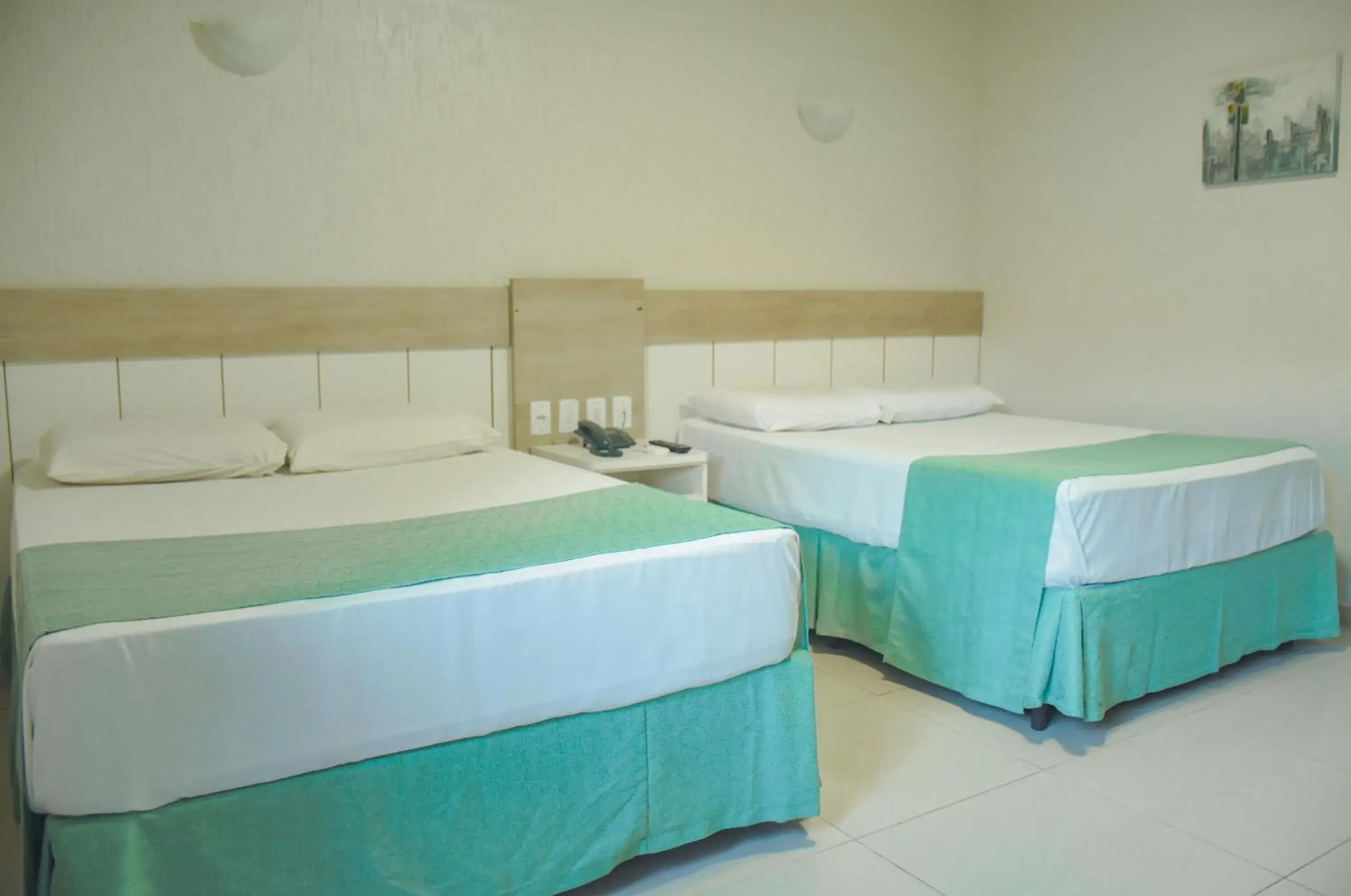 Photo of the whole room, Bed in Nacional Inn Foz do Iguacu