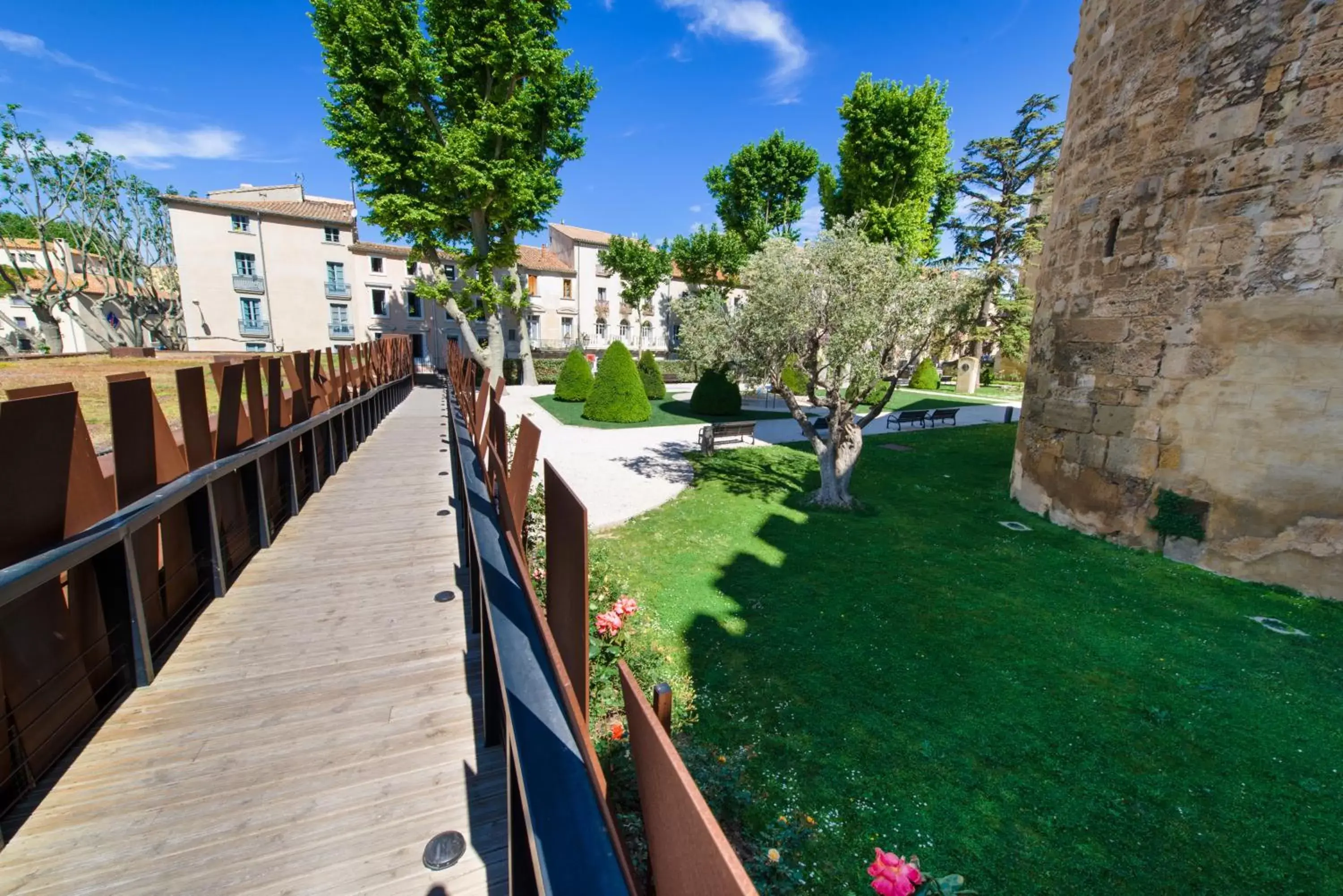 Garden view in La Maison Gustave