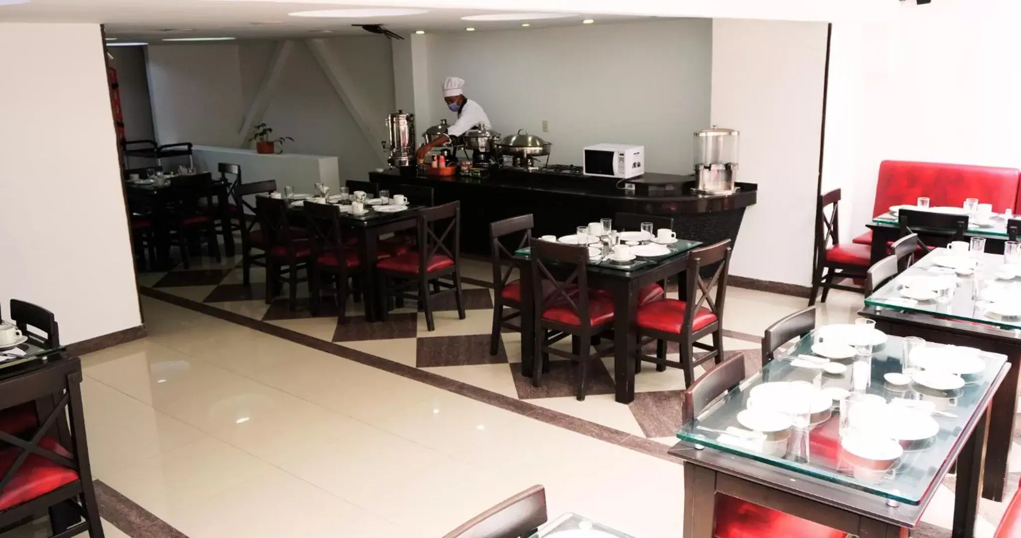 Restaurant/Places to Eat in Hotel Expo Hotel Ferial