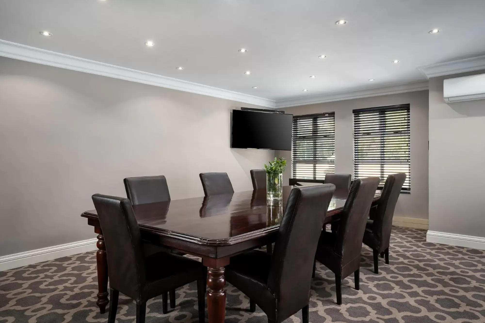 Meeting/conference room, Dining Area in Premier Hotel Quatermain