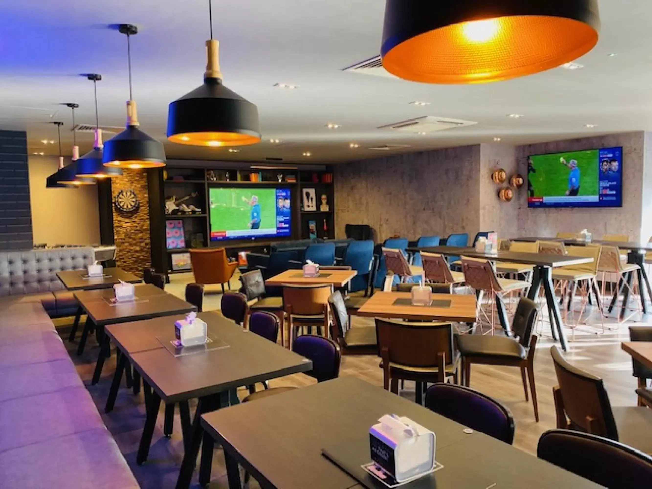 Restaurant/places to eat in Village Hotel Blackpool Restaurant/places to eat in Village Hotel Blackpool