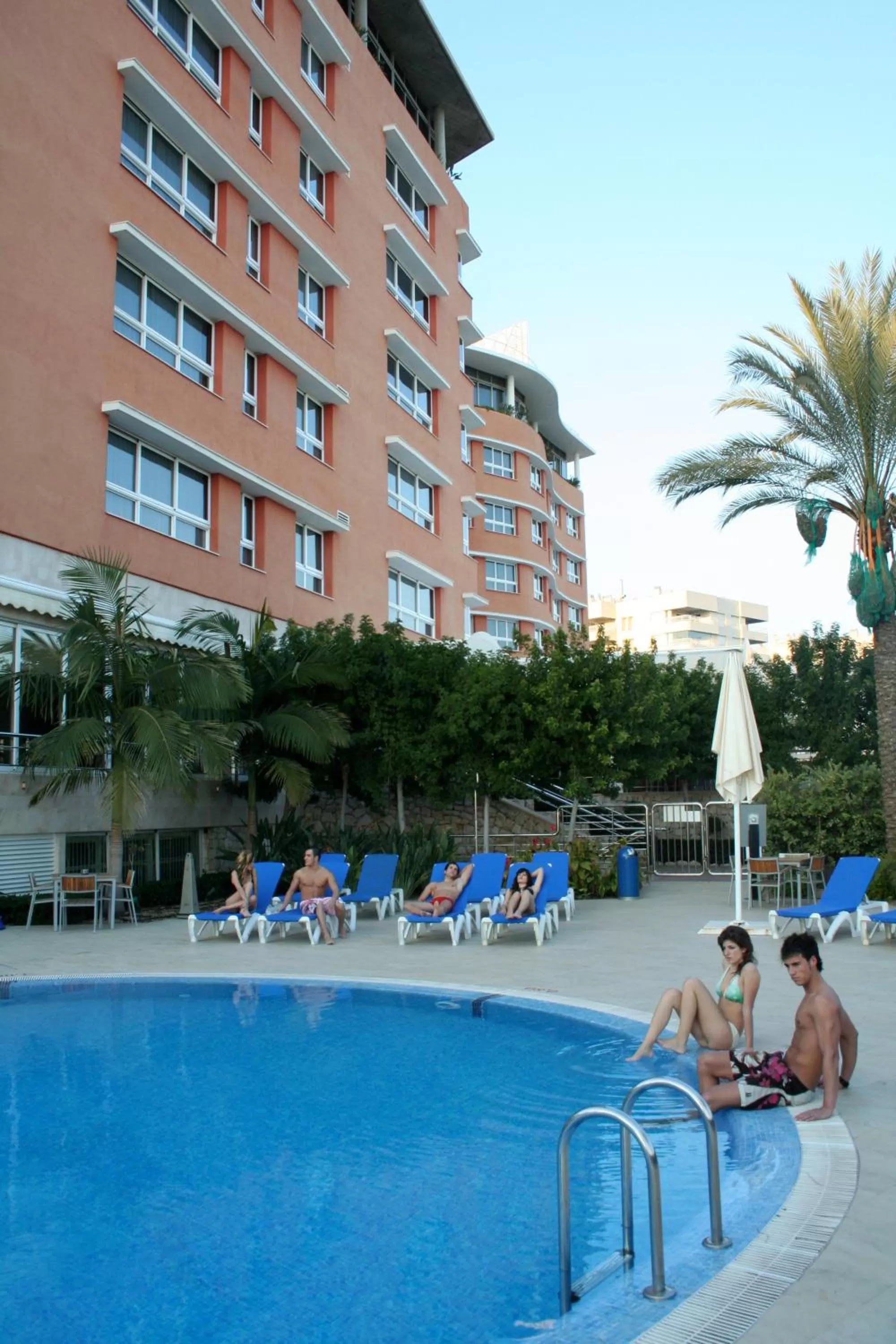 Swimming pool in Senator Águilas
