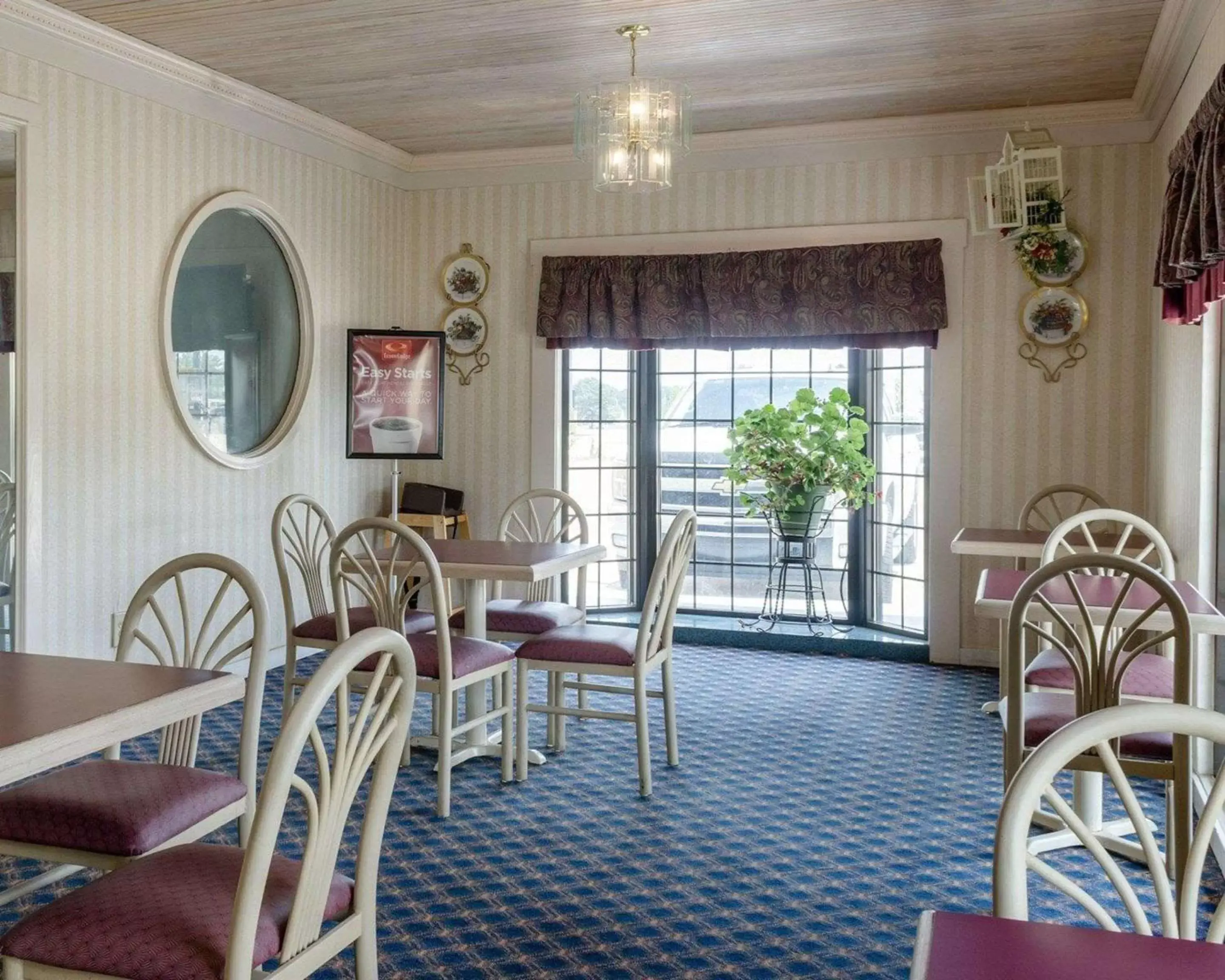 Restaurant/Places to Eat in Econo Lodge Inn & Suites Philadelphia