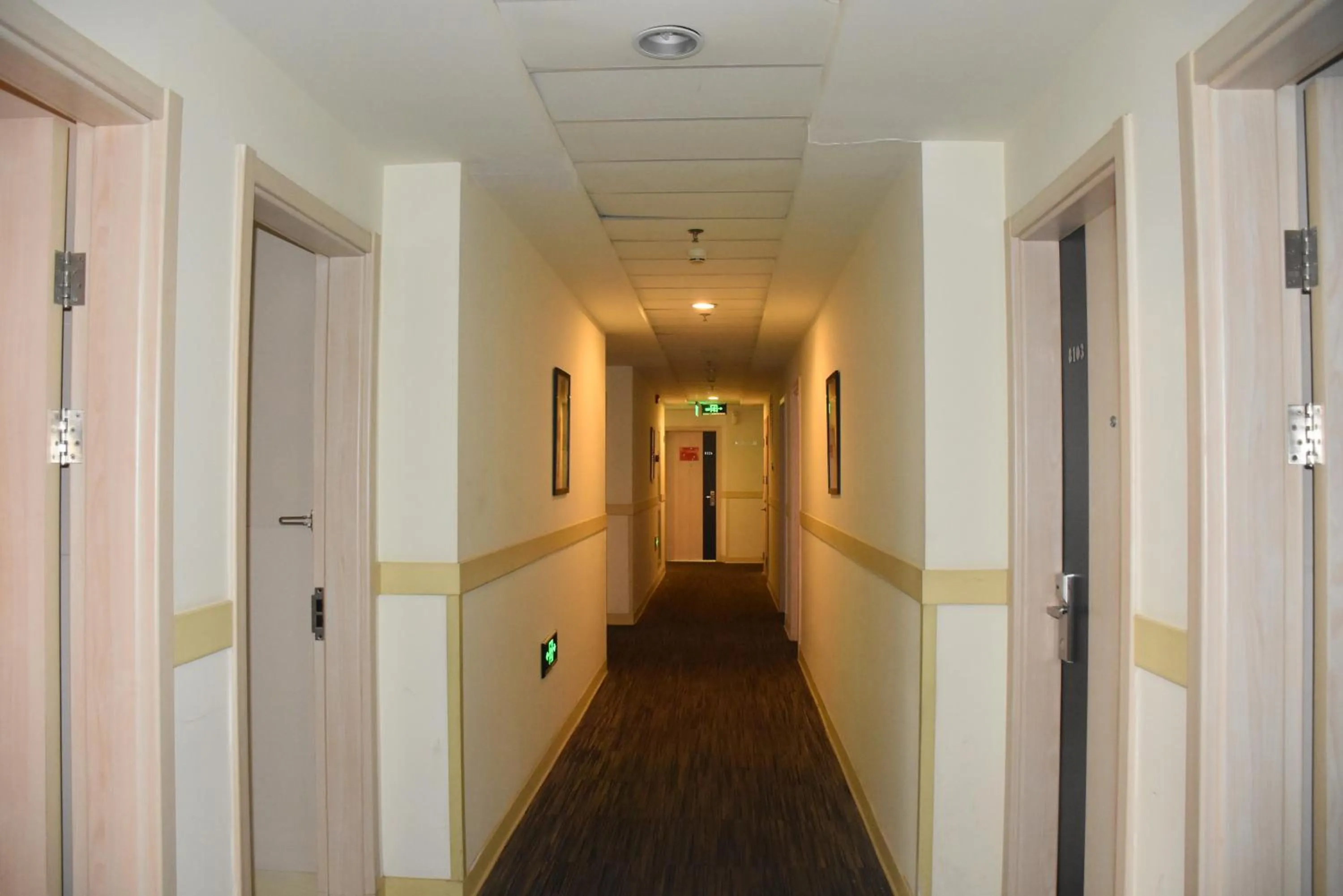 Jinjiang Inn Beijing Fengtai East Avenue Railway Station