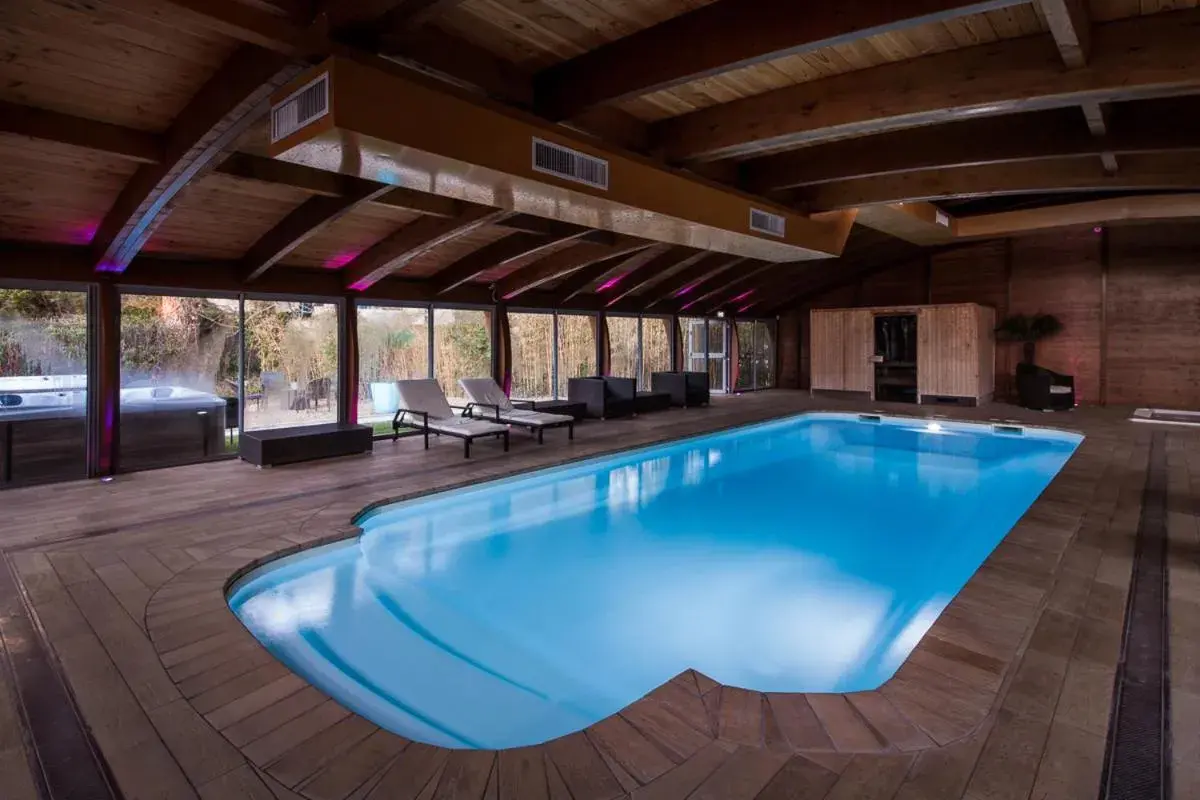 Sauna, Swimming Pool in Hotel SPA Plage St Jean