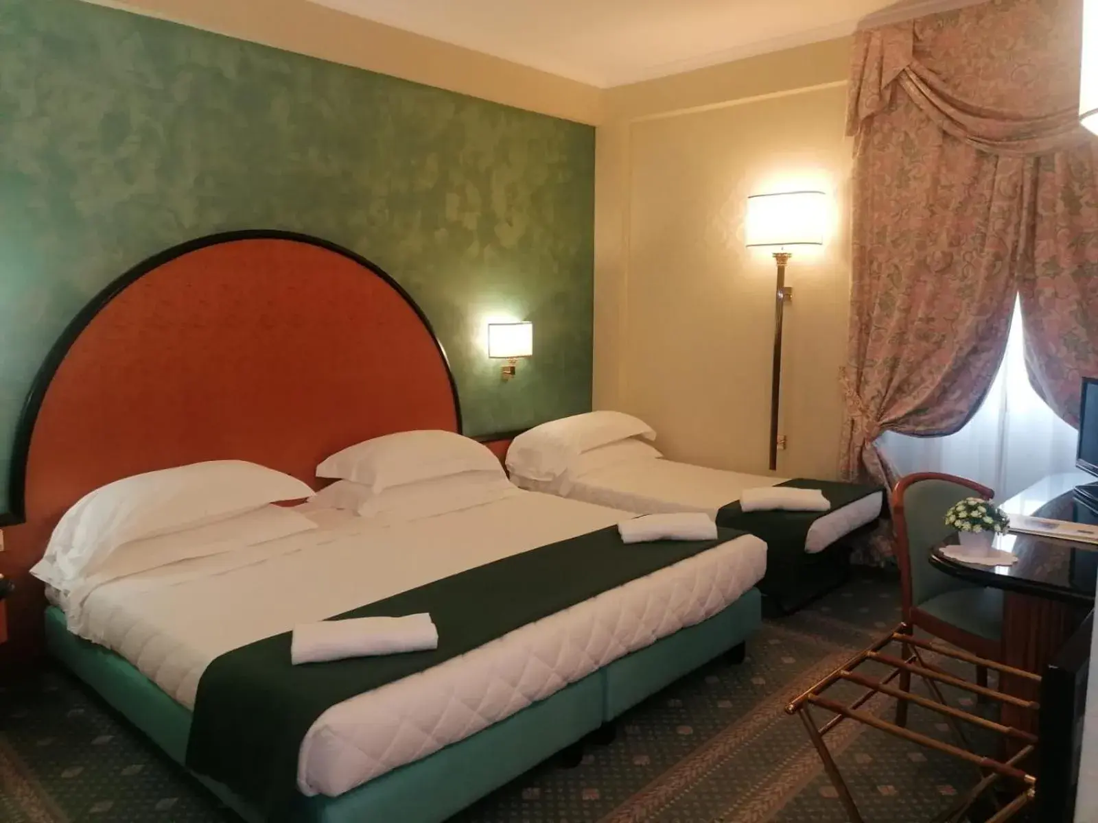 Bedroom, Bed in Hotel Principe