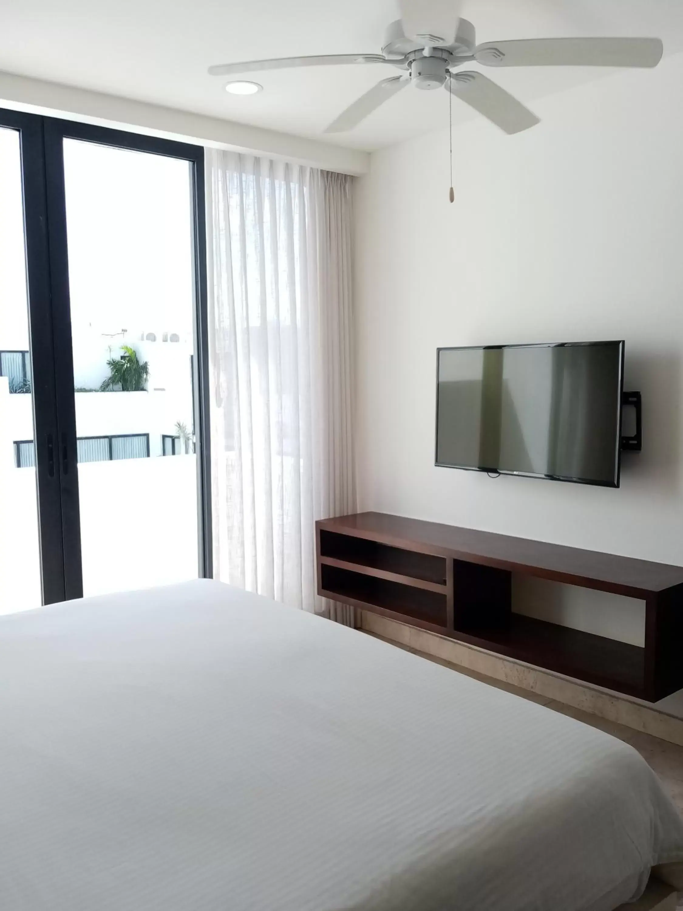 Bedroom, Bed in Anah Suites by Sunest