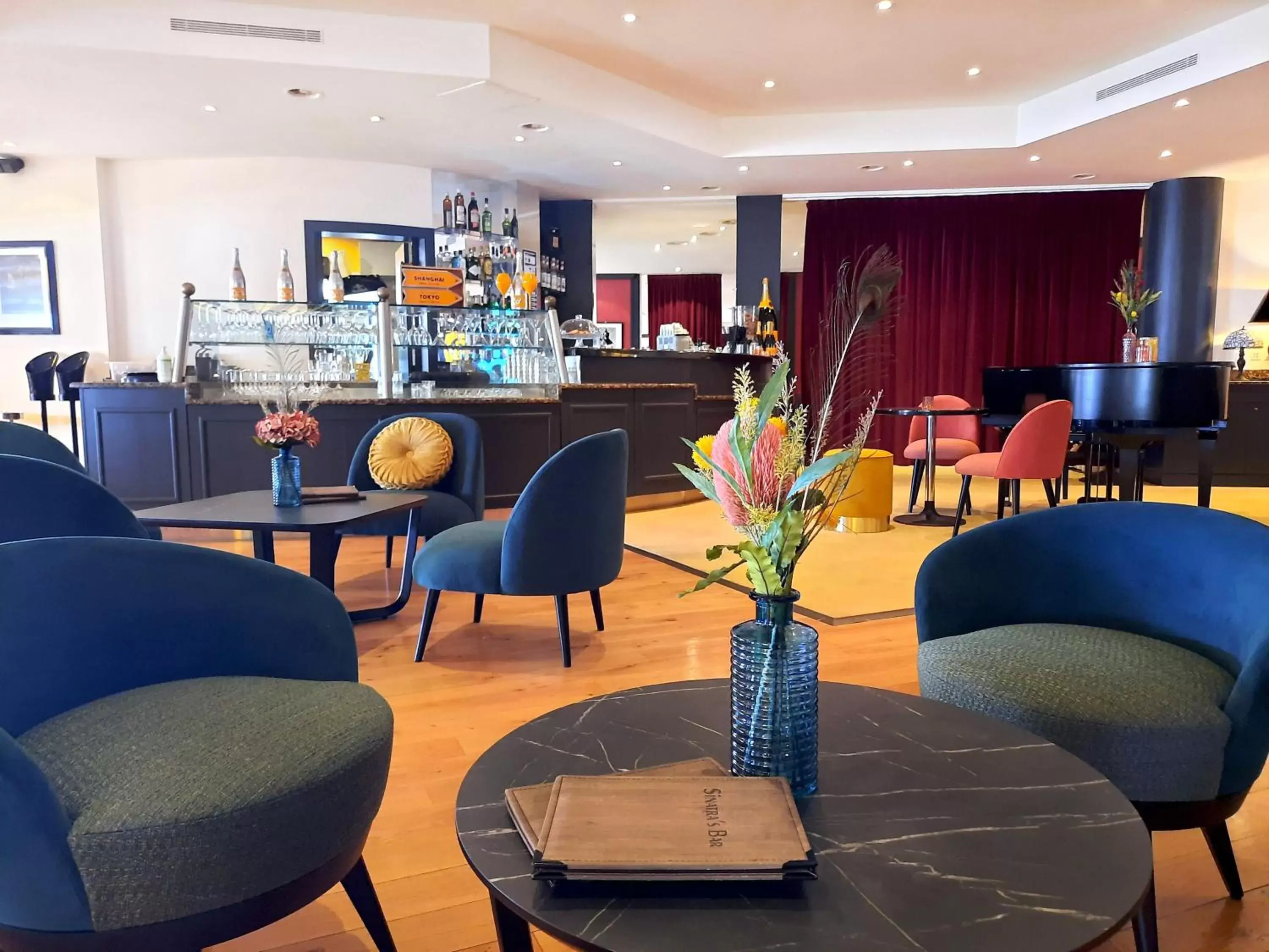 Lounge or bar, Lounge/Bar in Royal Plaza Montreux