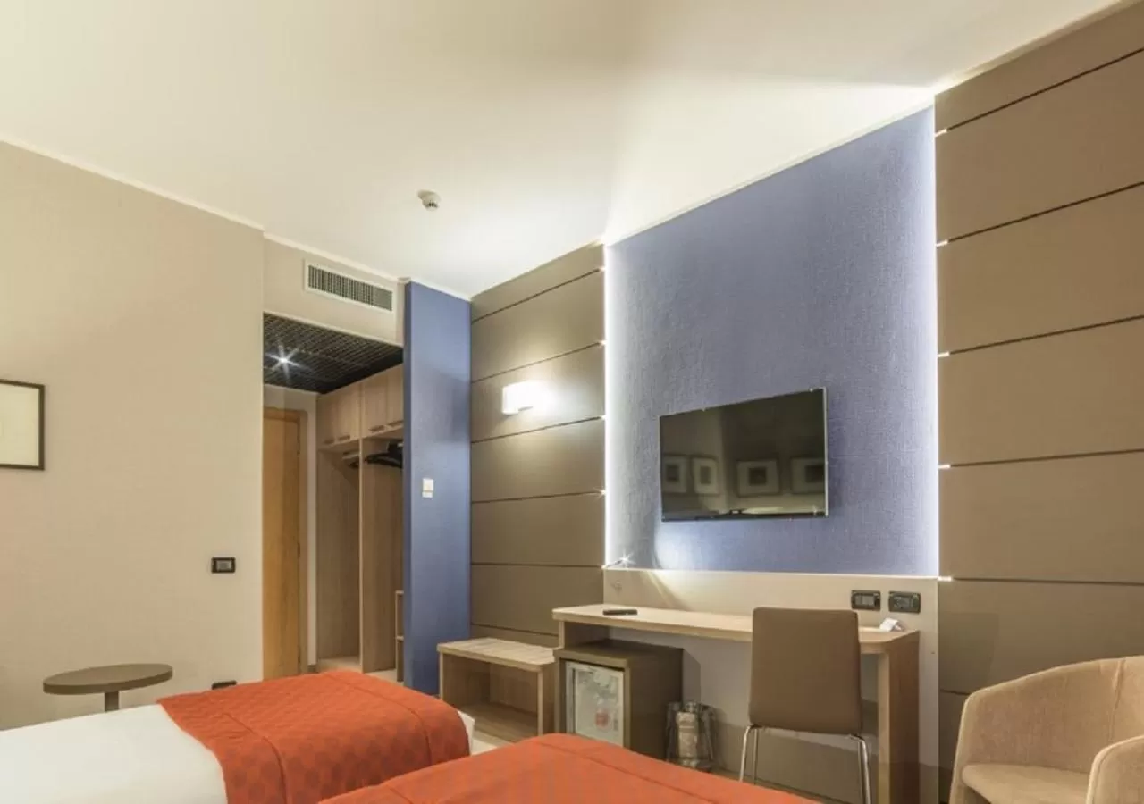 Bed in Cardano Hotel Malpensa