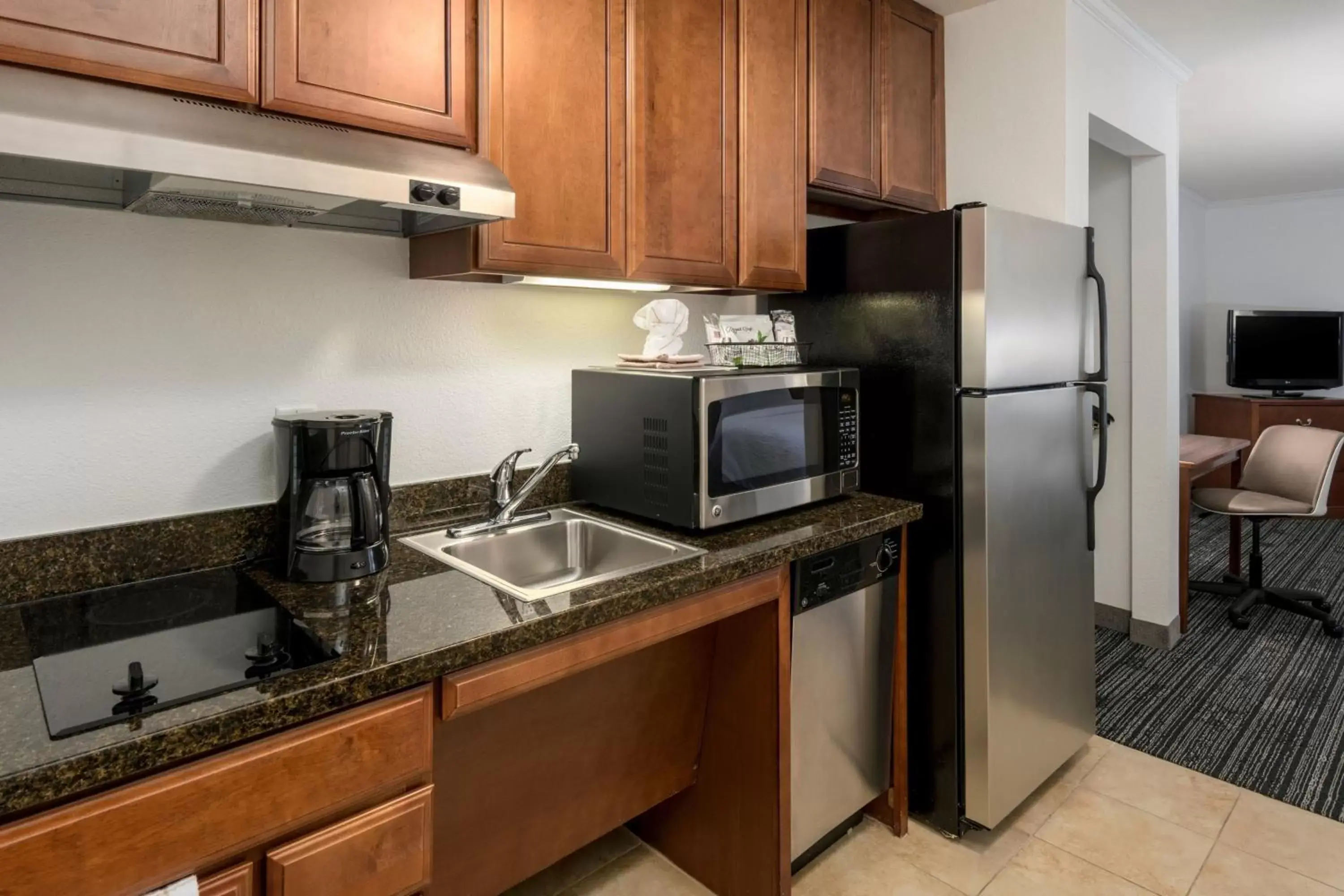 Kitchen or kitchenette, Kitchen/Kitchenette in TownePlace Suites by Marriott Tucson Williams Centre
