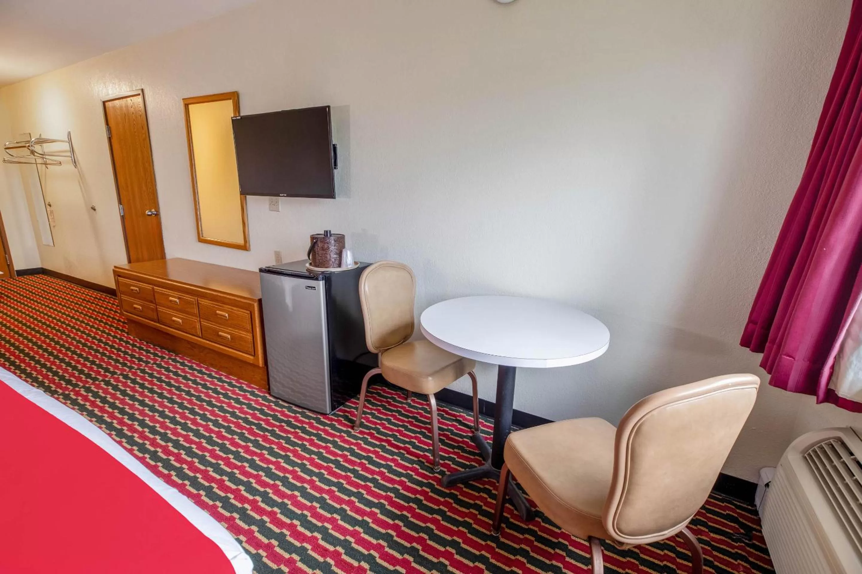 Area and facilities in OYO Hotel Chesaning Route 52 & Hwy 57