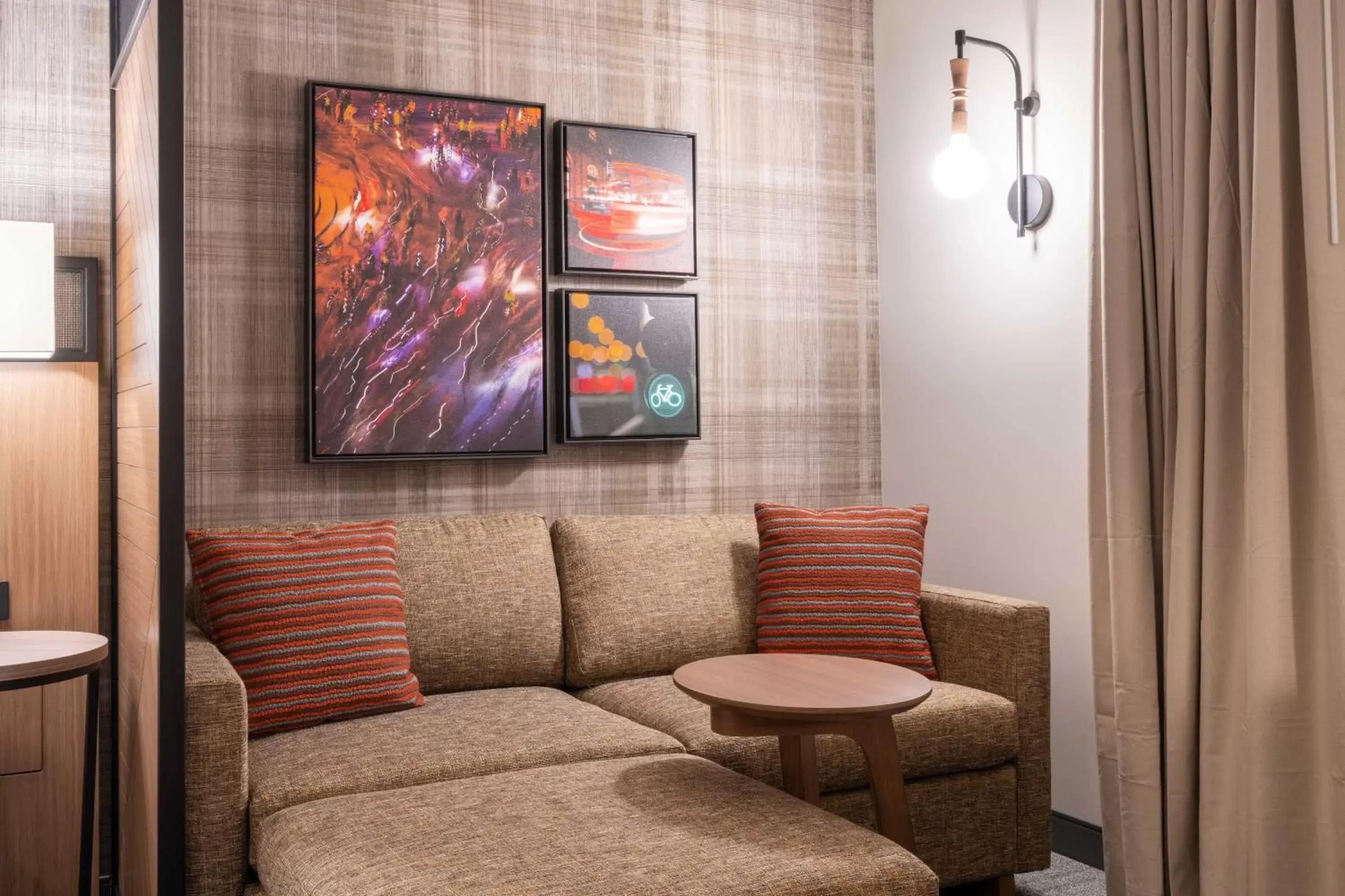 Seating Area in Residence Inn by Marriott San Francisco Airport Millbrae Station