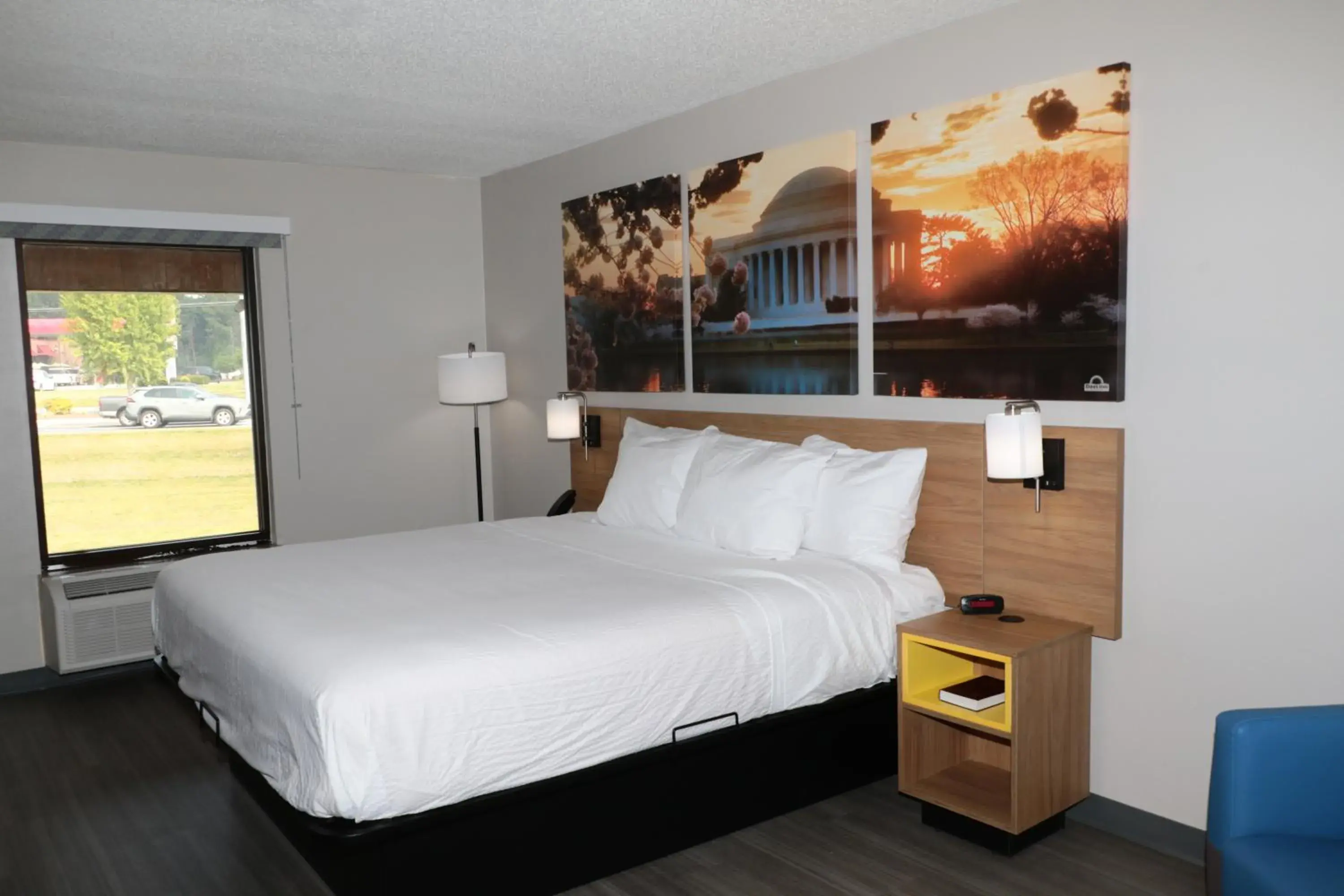 Guests, Bed in Days Inn by Wyndham Farmville Guests, Bed in Days Inn by Wyndham Farmville