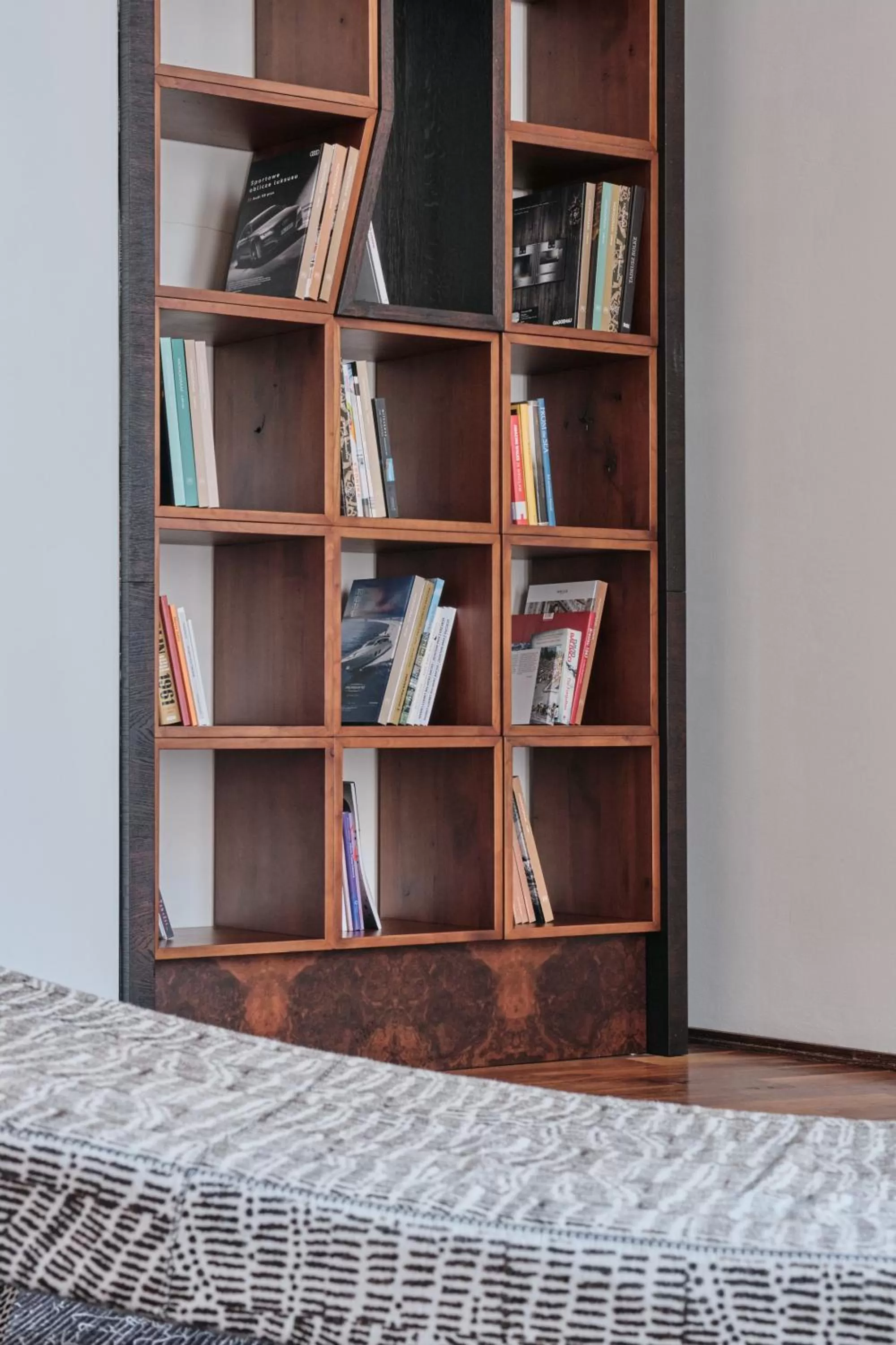 Library in Hotel Monopol